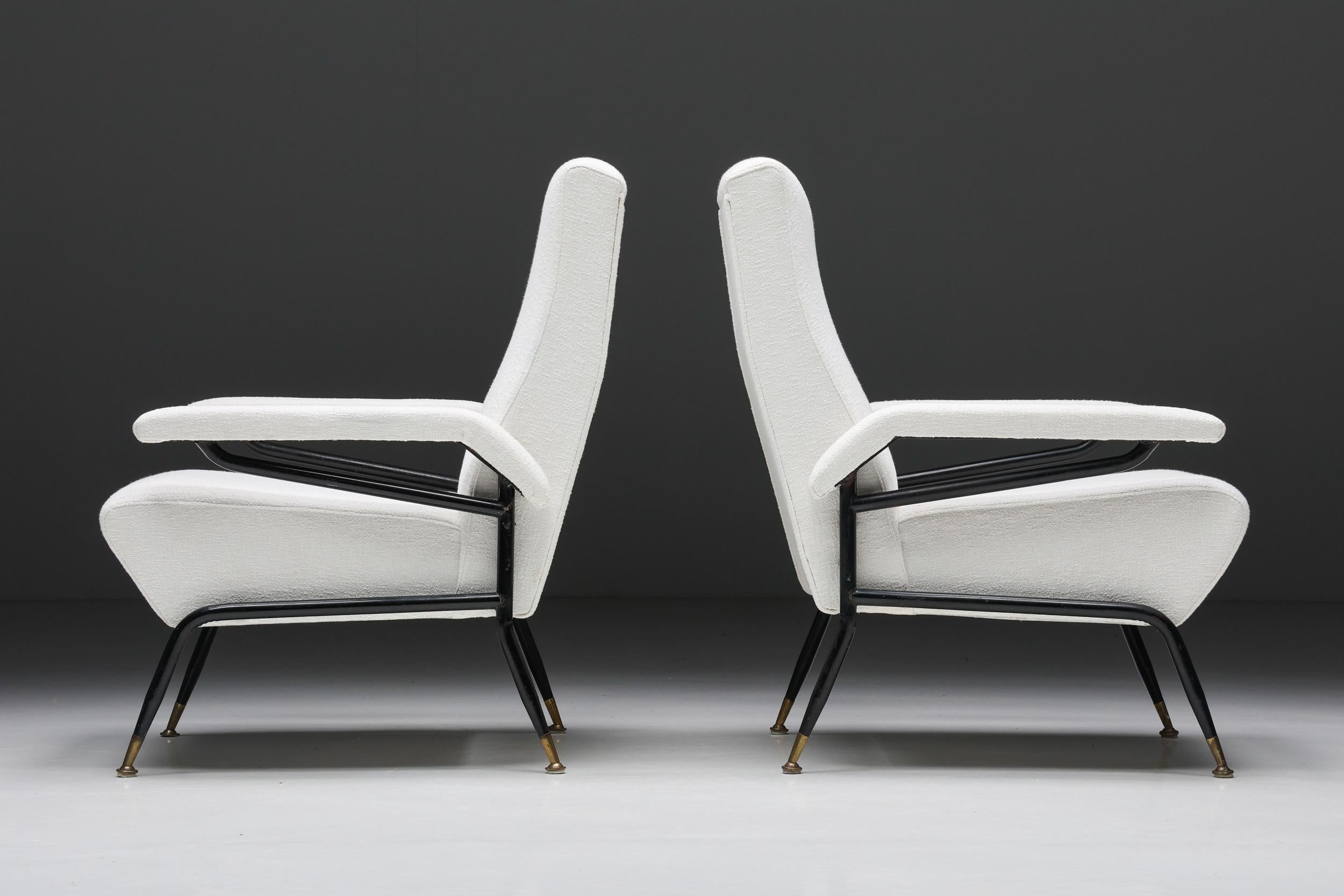 Modern Wim Rietveld Inspired Armchairs in Off-White Upholstery, Italy, 1970s For Sale