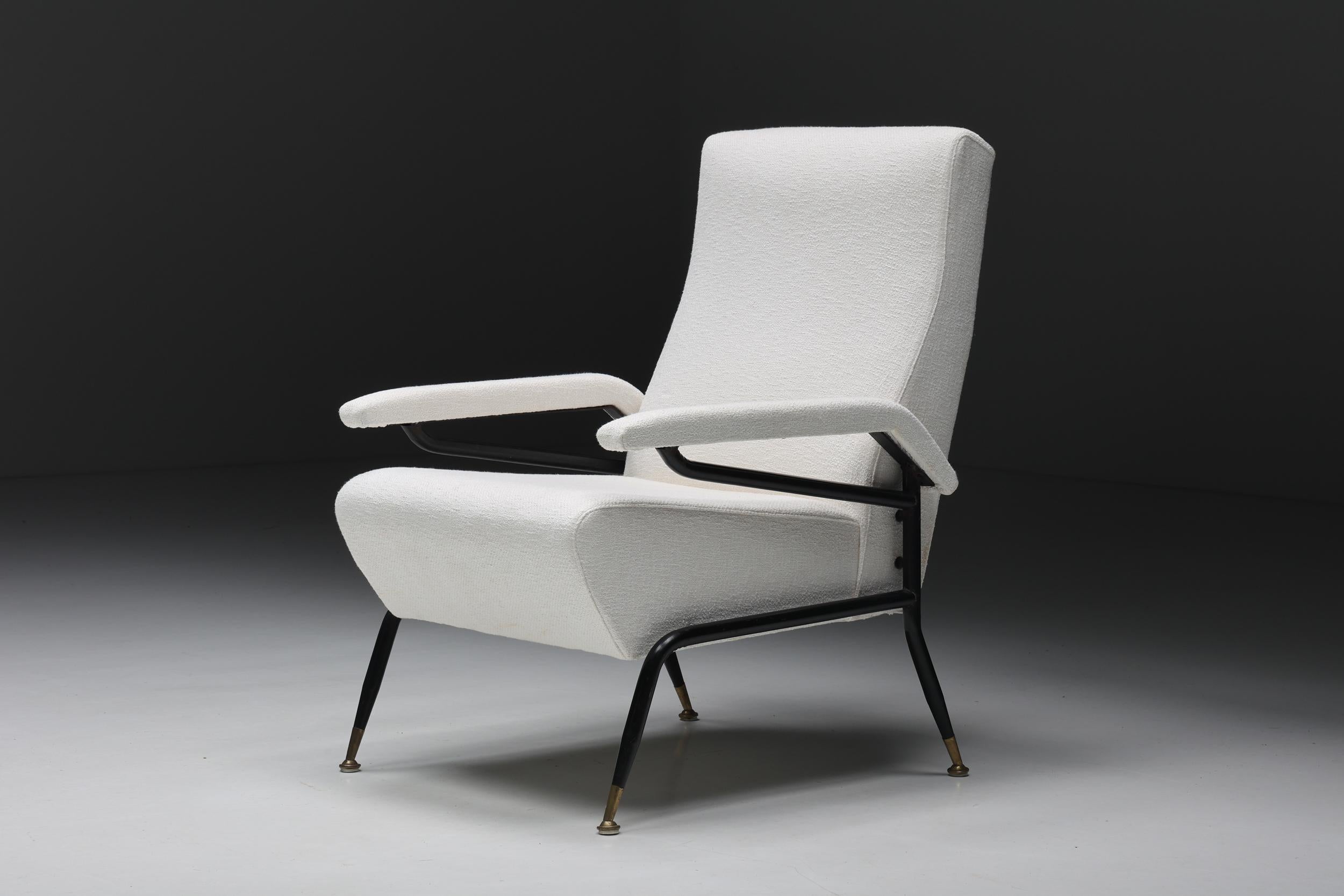 Wim Rietveld inspirierte Sessel mit cremefarbener Polsterung, Italien, 1970er Jahre im Zustand „Hervorragend“ im Angebot in Antwerp, BE