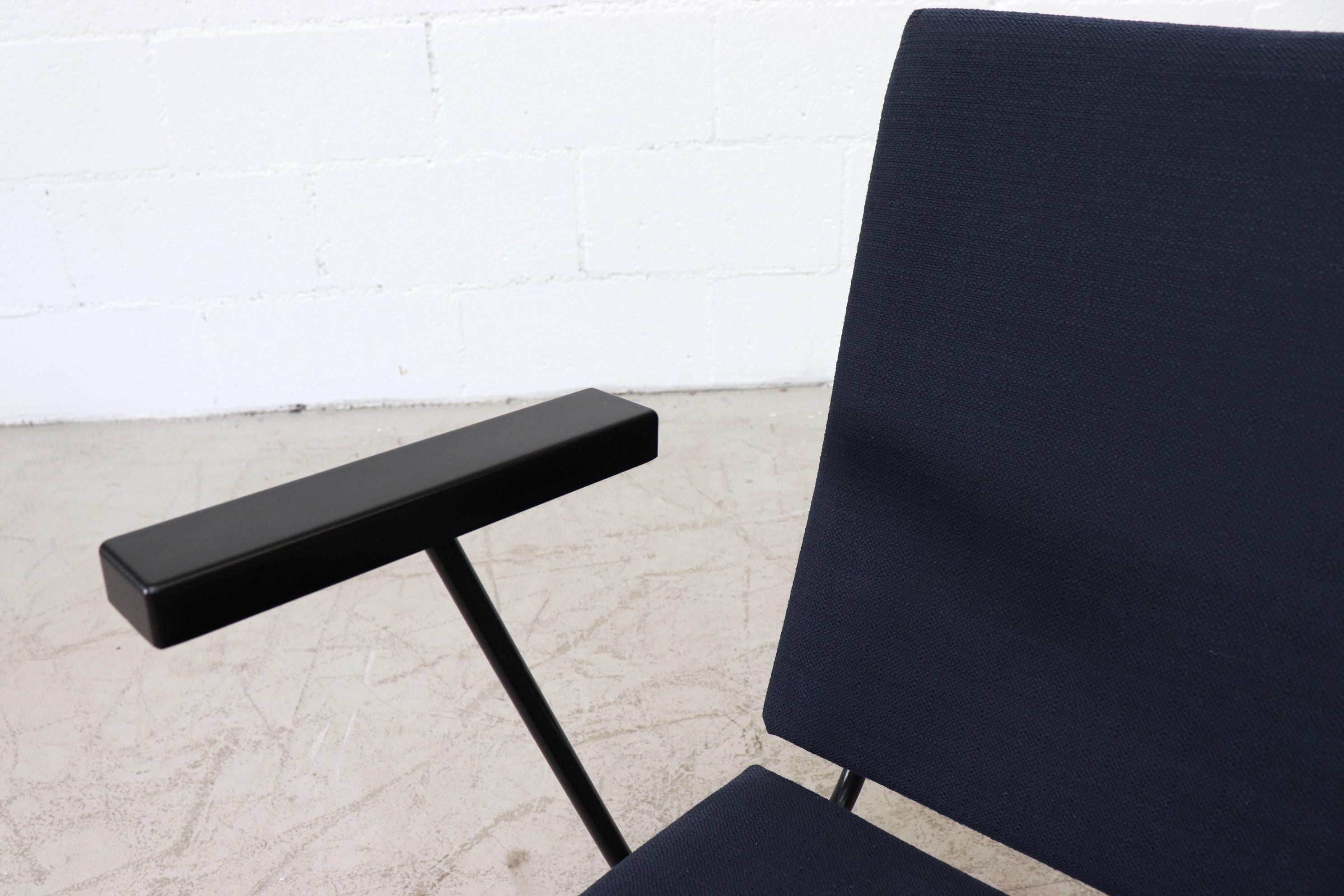 Upholstery Pair of Wim Rietveld Model 1401 Lounge Chairs for Gispen