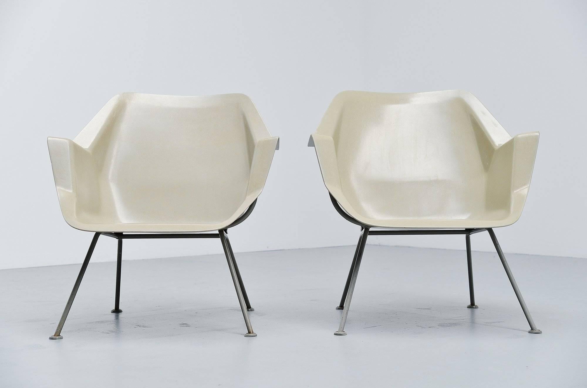 Mid-20th Century Wim Rietveld Polyester Chairs Model 416 Gispen, 1957 For Sale