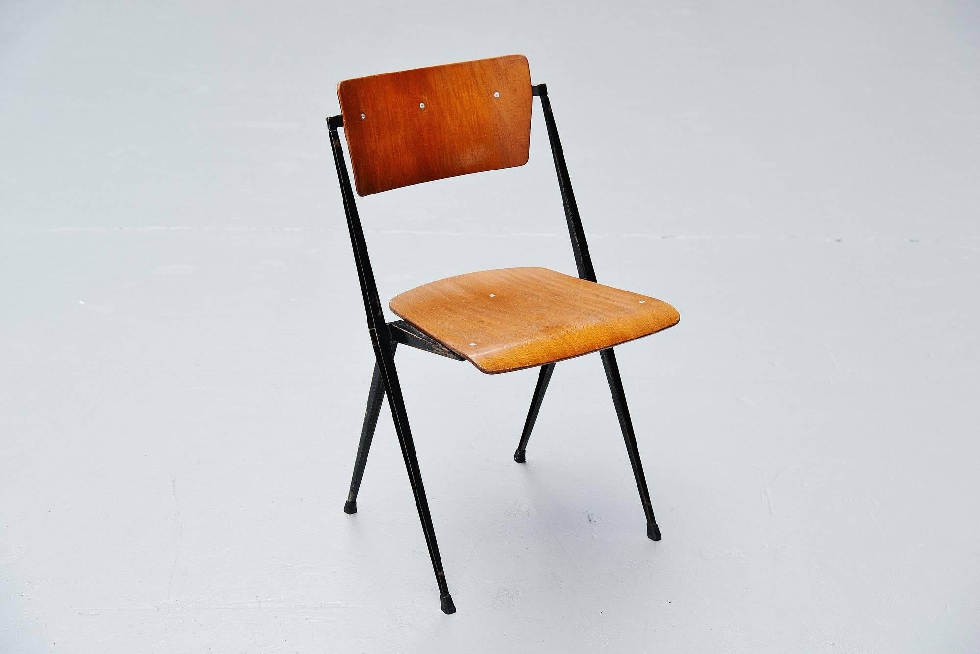 Wim Rietveld Pyramid Chairs Ahrend de Cirkel, 1960 In Good Condition In Roosendaal, Noord Brabant