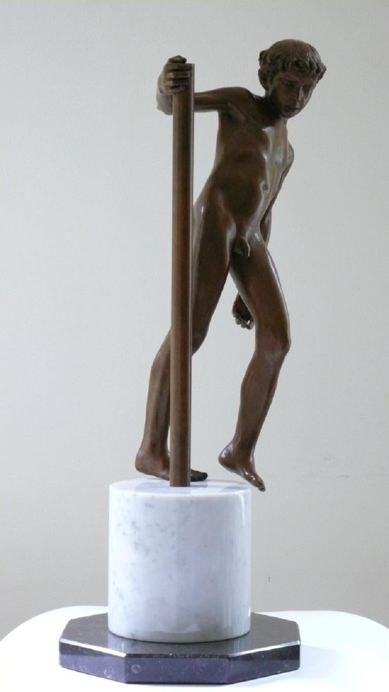 Ad D Extram Bronze-Skulptur, Akt, Junge, männliche Figur, Marmorstein, Marmorstein  (Zeitgenössisch), Sculpture, von Wim van der Kant