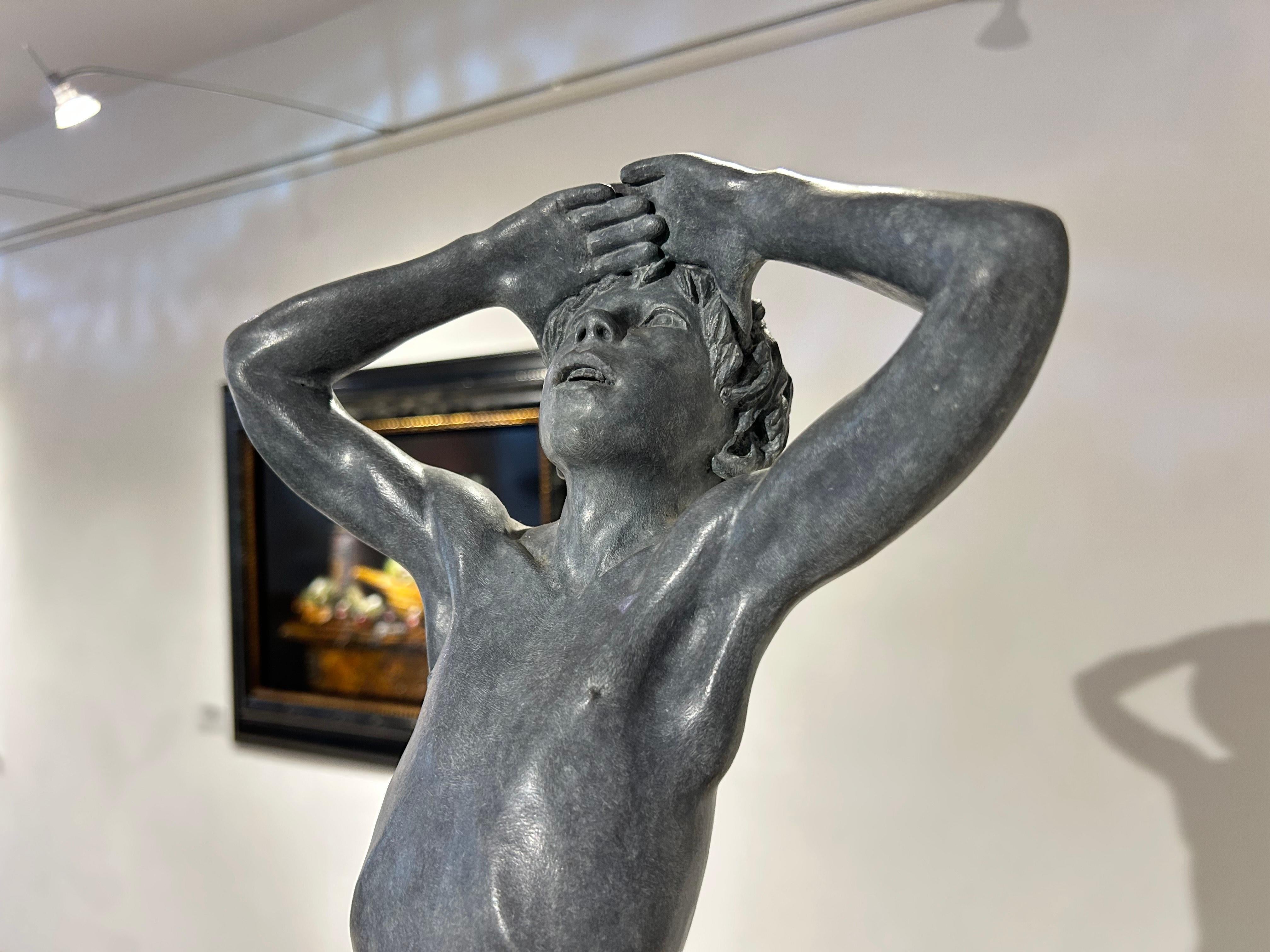Aquila Escultura Bronce Niño Desnudo Mármol Piedra Contemporáneo En Stock - Sculpture de Wim van der Kant