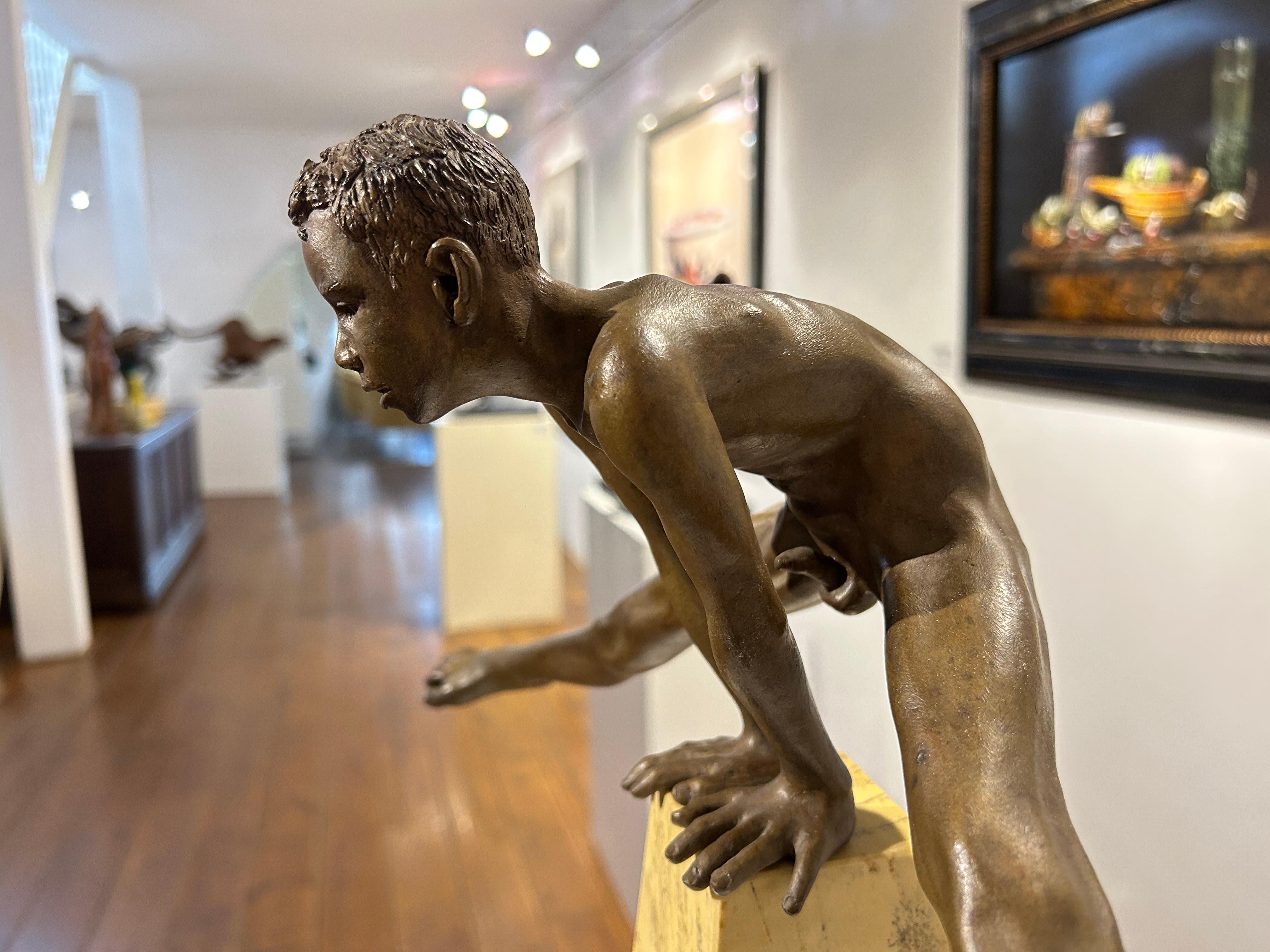 Ausum Bronzo Scultura Contemporanea Pietra Marmo Ragazzo Nudo Figura Maschile - Sculpture Contemporaneo di Wim van der Kant