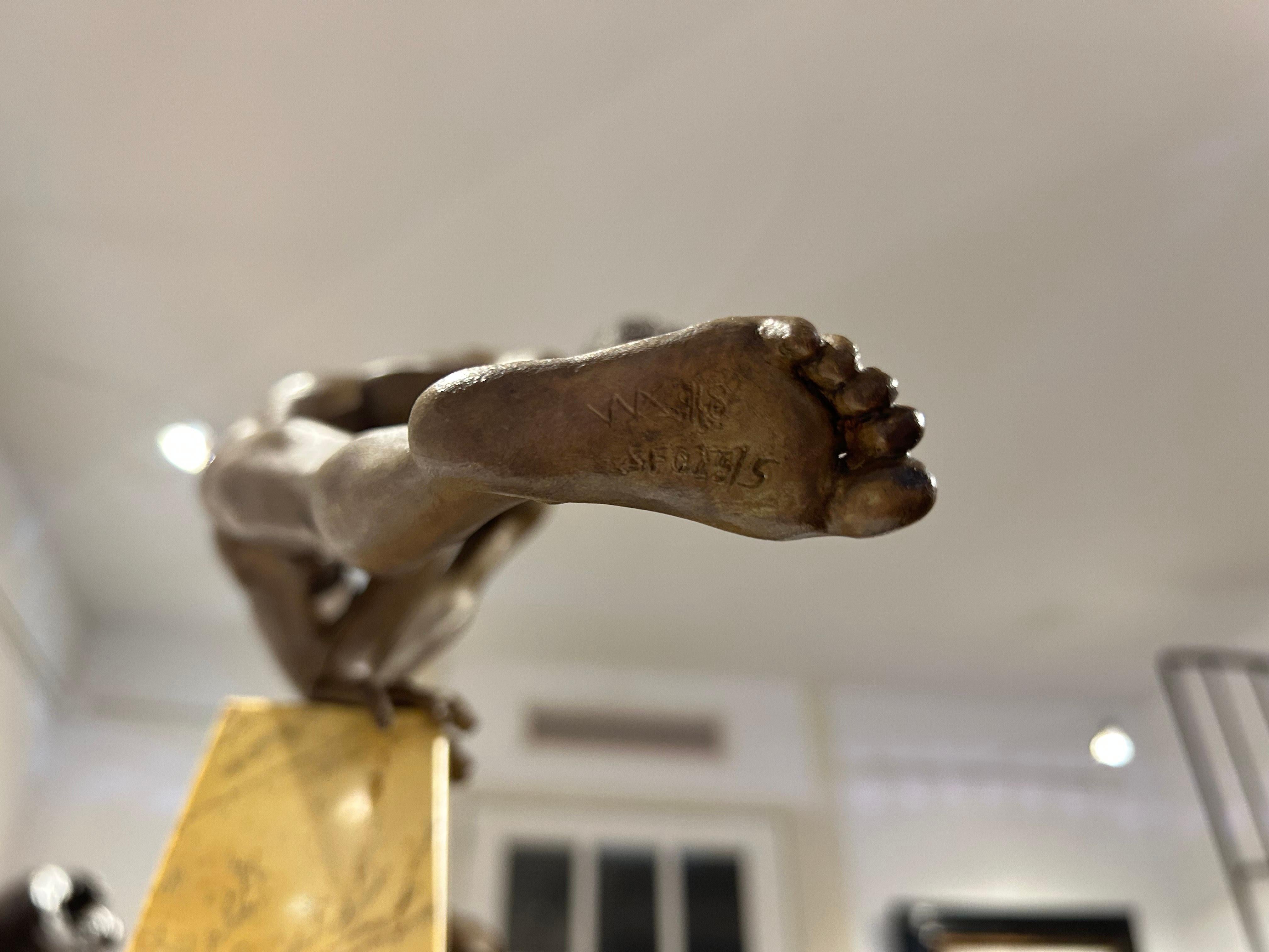 Ausum Bronzo Scultura Contemporanea Pietra Marmo Ragazzo Nudo Figura Maschile in vendita 4