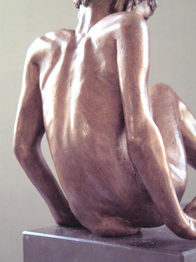 Bufo Zeitgenössische Bronzeskulptur, männliche Marmorskulptur, Akt, Marmorstein  im Angebot 6