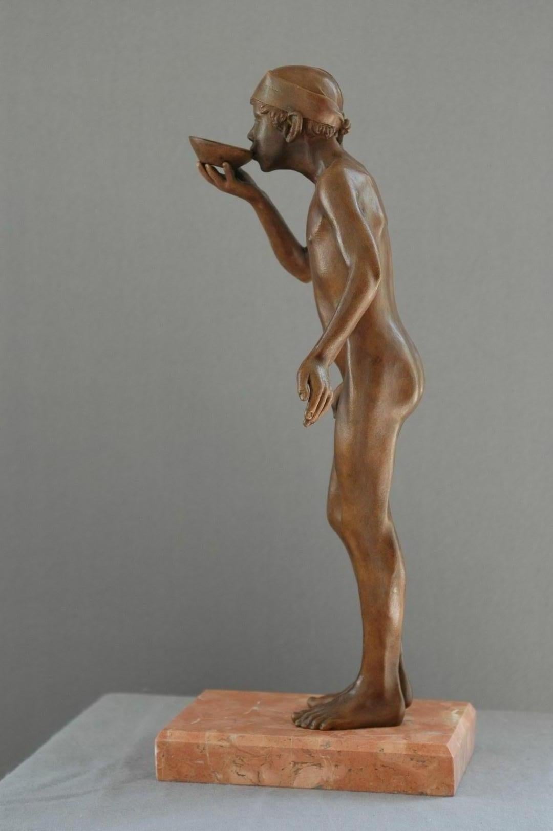 Sorbe Small Bronze Sculpture Nude Boy Drinking Male Figure Marble Stone - Gold Figurative Sculpture by Wim van der Kant