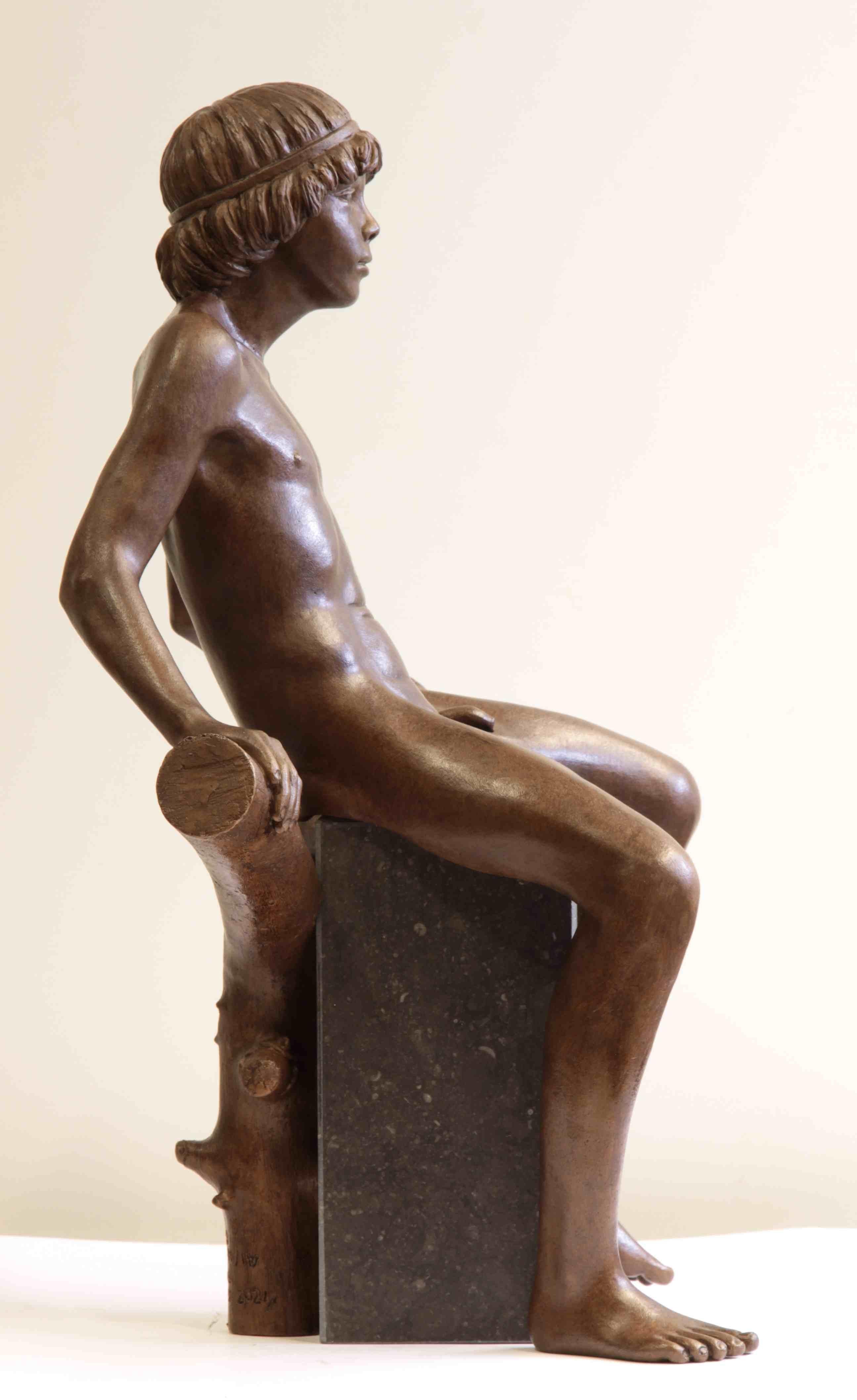 Ver Escultura de Bronce Figura Masculina Desnuda Niño en venta 1