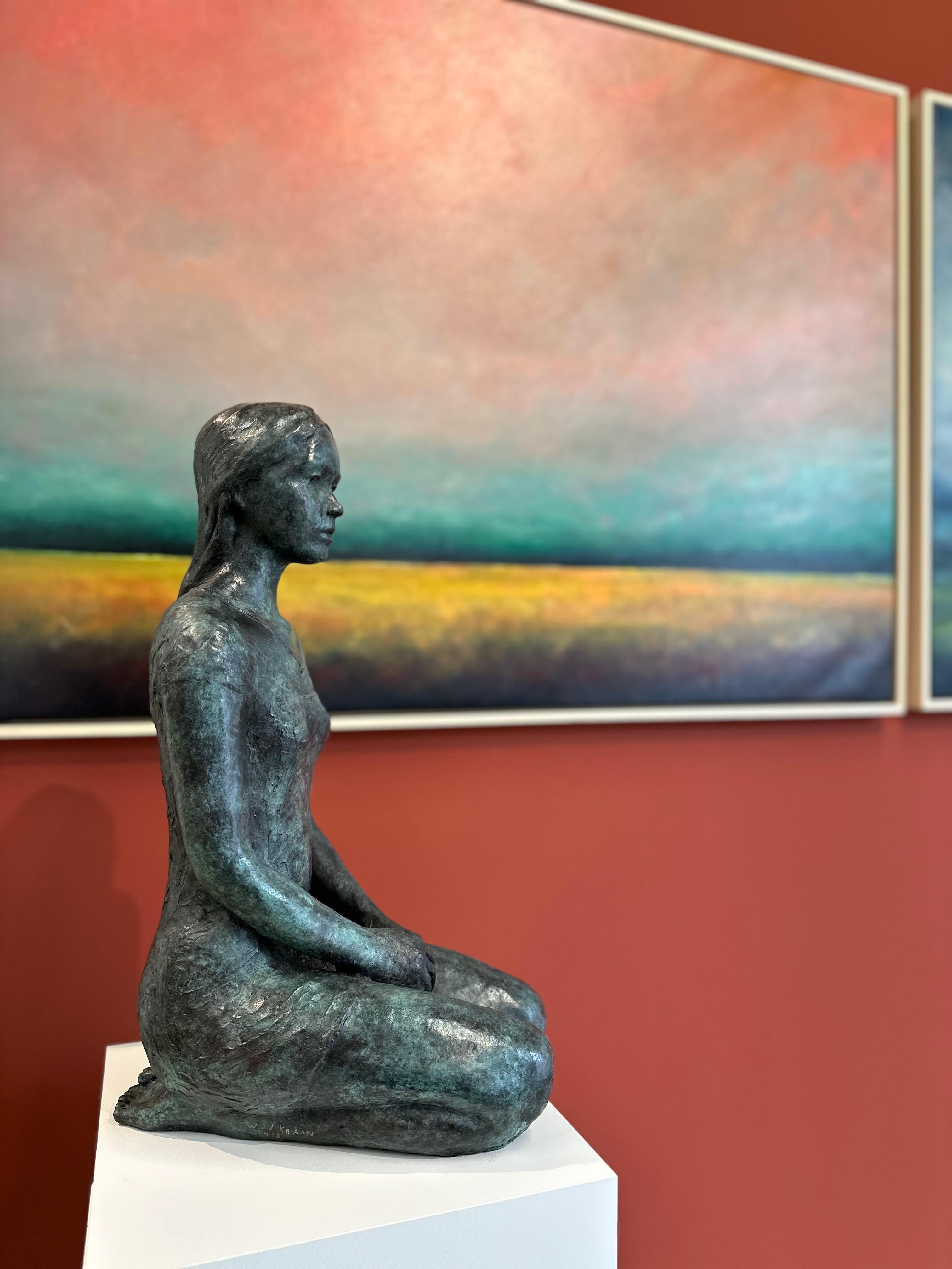 Lotte- 21st Century Bronze Sculpture of a sitting Young Girl For Sale 4