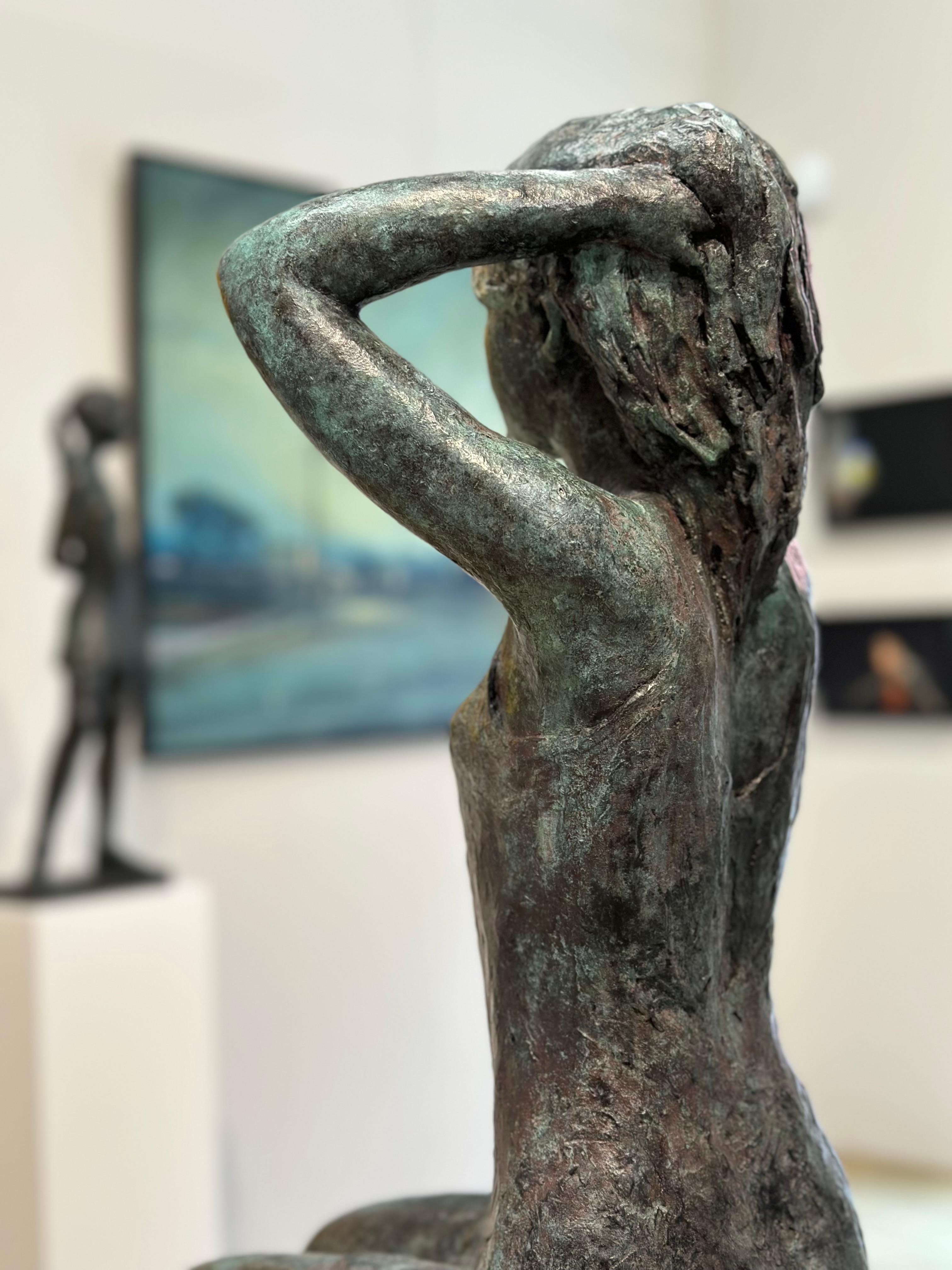 Marjo- 21st Century Bronze Sculpture of a sitting Young Girl For Sale 4
