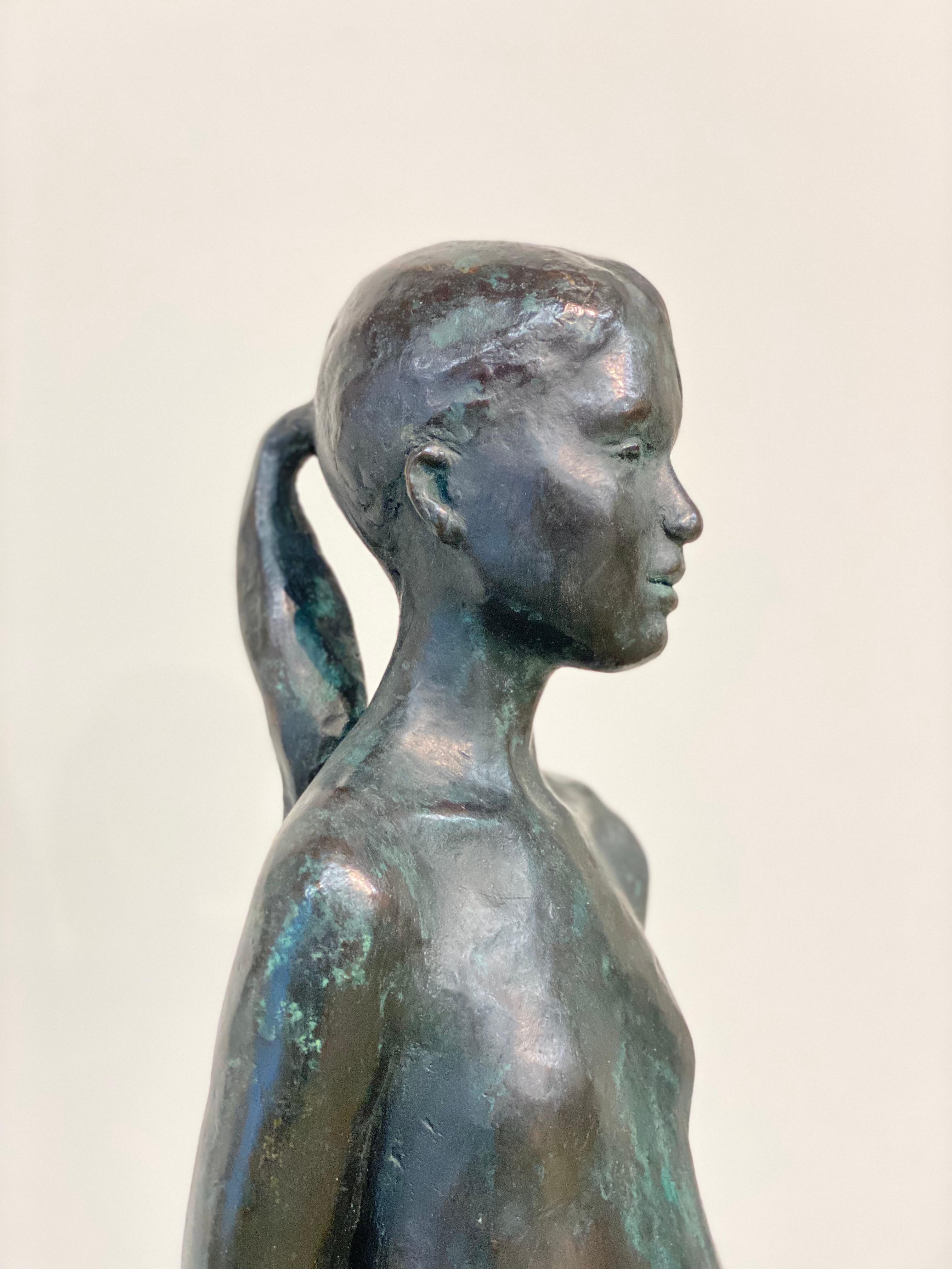 Marjolein- Bronzeskulptur eines jungen Mädchens aus dem 21. Jahrhundert (Zeitgenössisch), Sculpture, von Wim van der Kraan