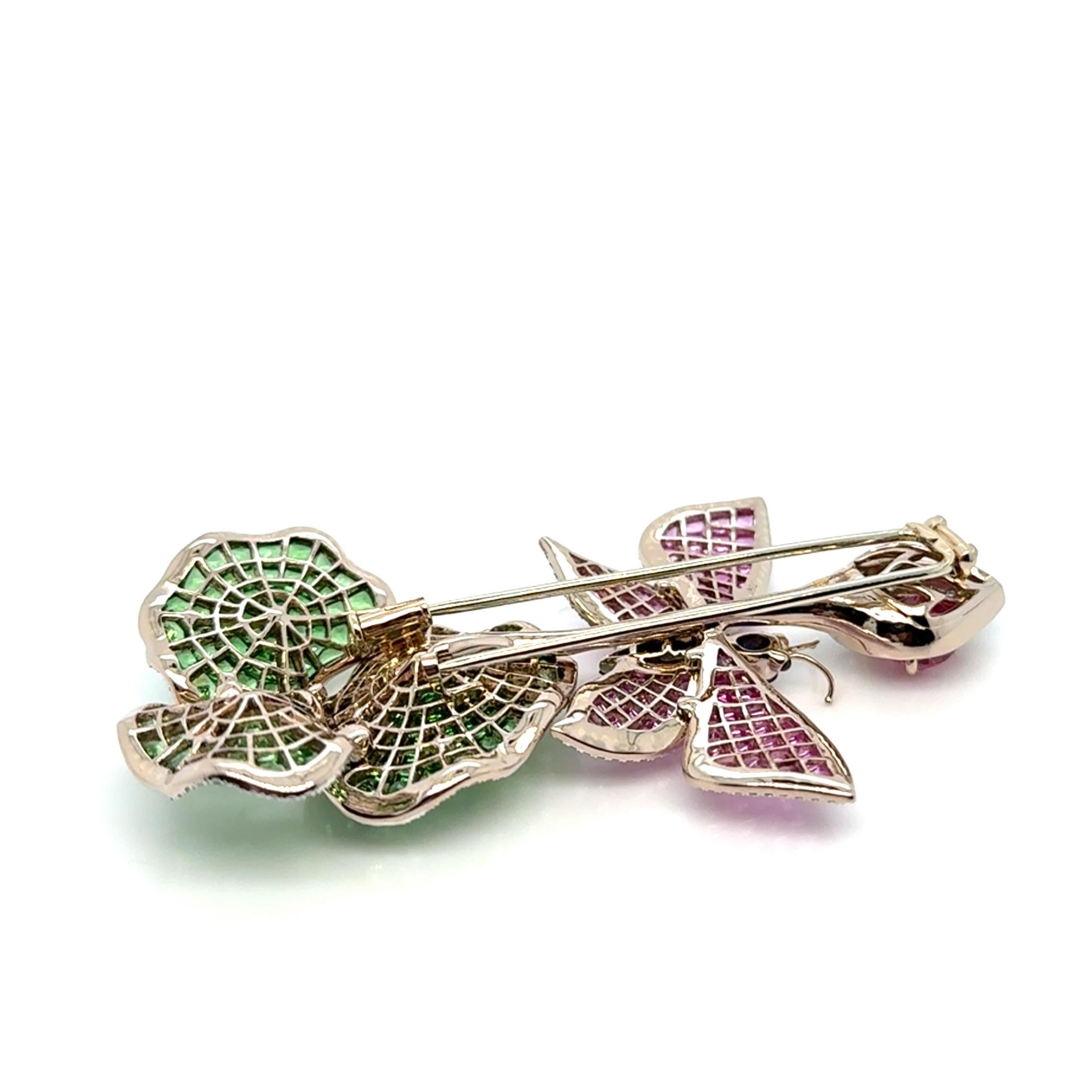 WIN, Padparadscha Butterfly Brooch In New Condition For Sale In Malmö, SE