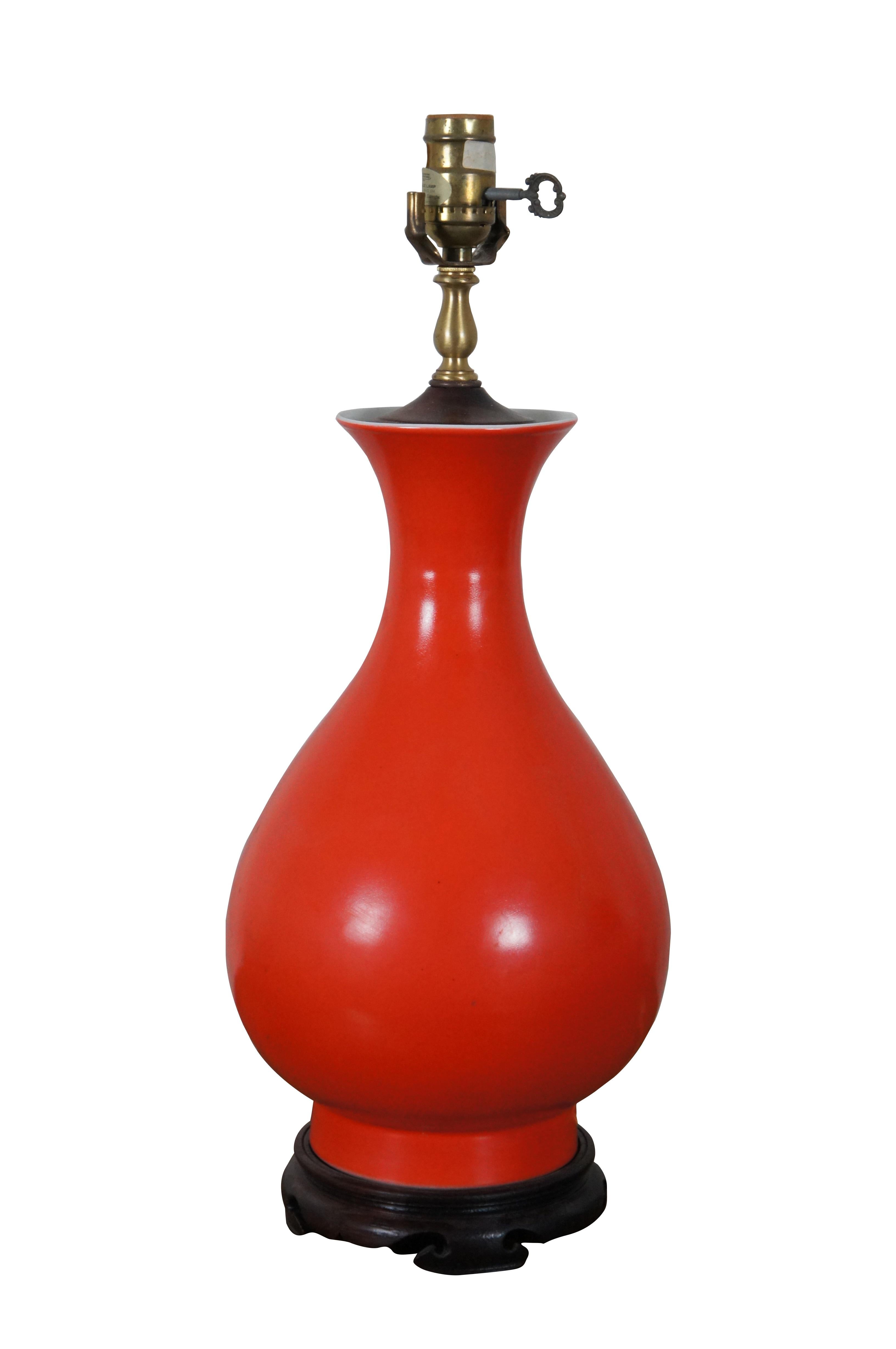 Chinoiseries Lampe de cheminée en céramique orange Windermere Lotus Arts Chinoiserie, 30 po. en vente