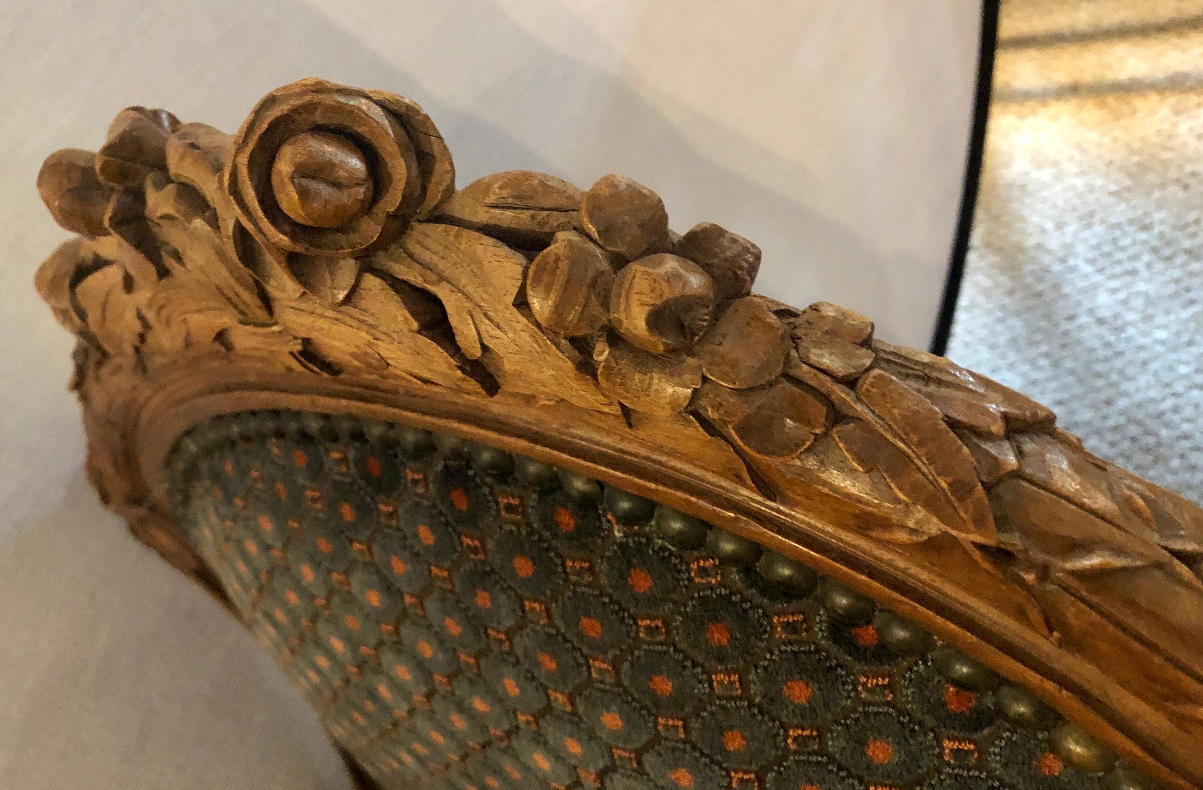 20th Century Window Bench in French Louis XVI Carved Style in Walnut Wood
