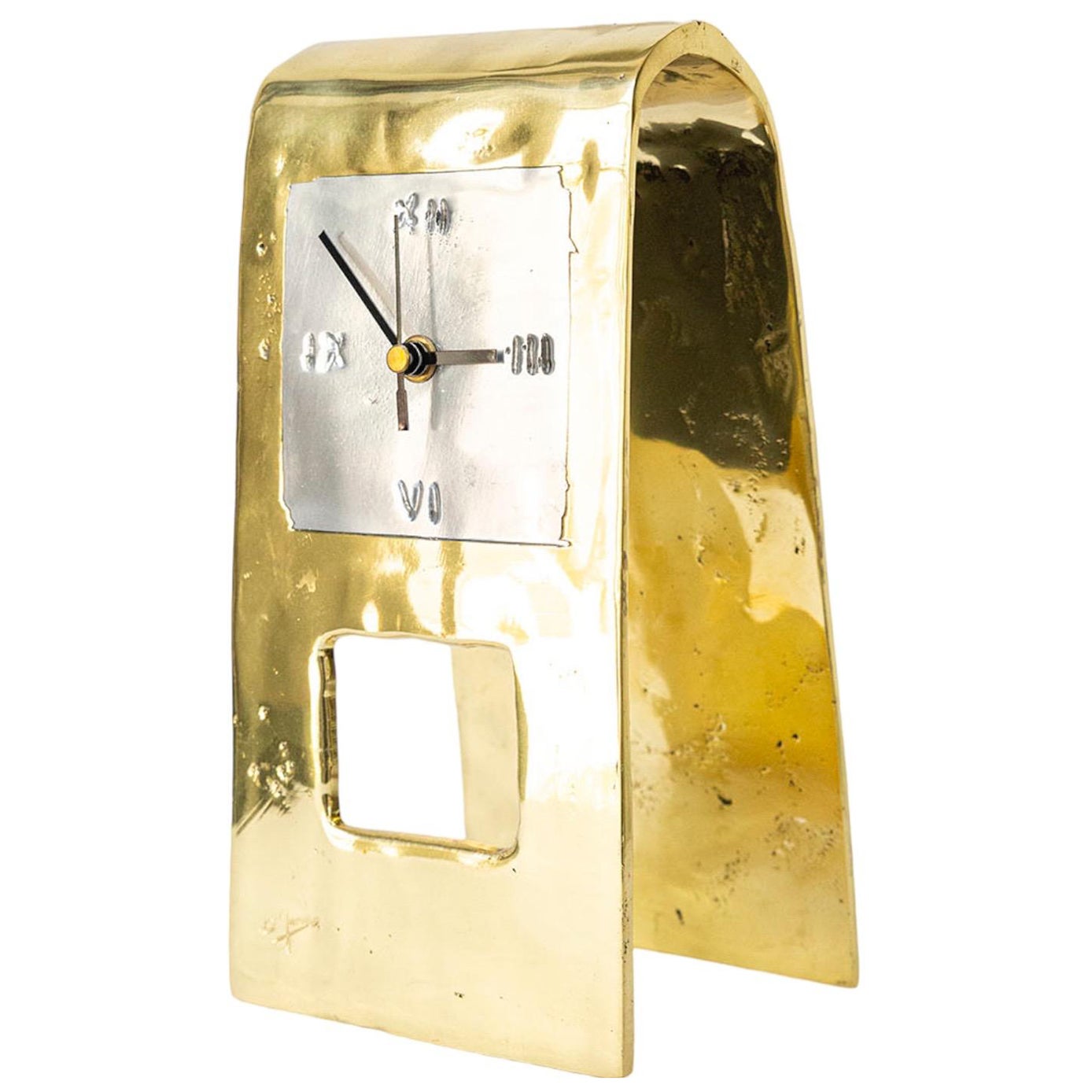 Fensteruhr D002 aus Messing und Aluminium, handgefertigt