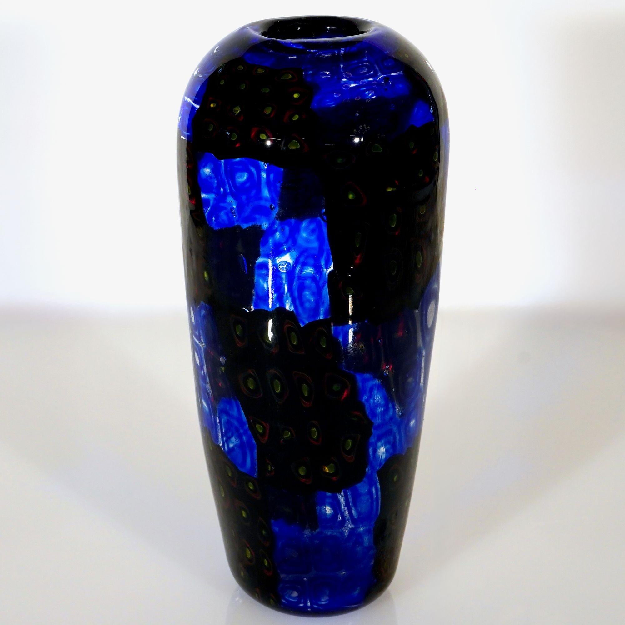 Italiano Vaso Window Murano in nero e blu in vendita