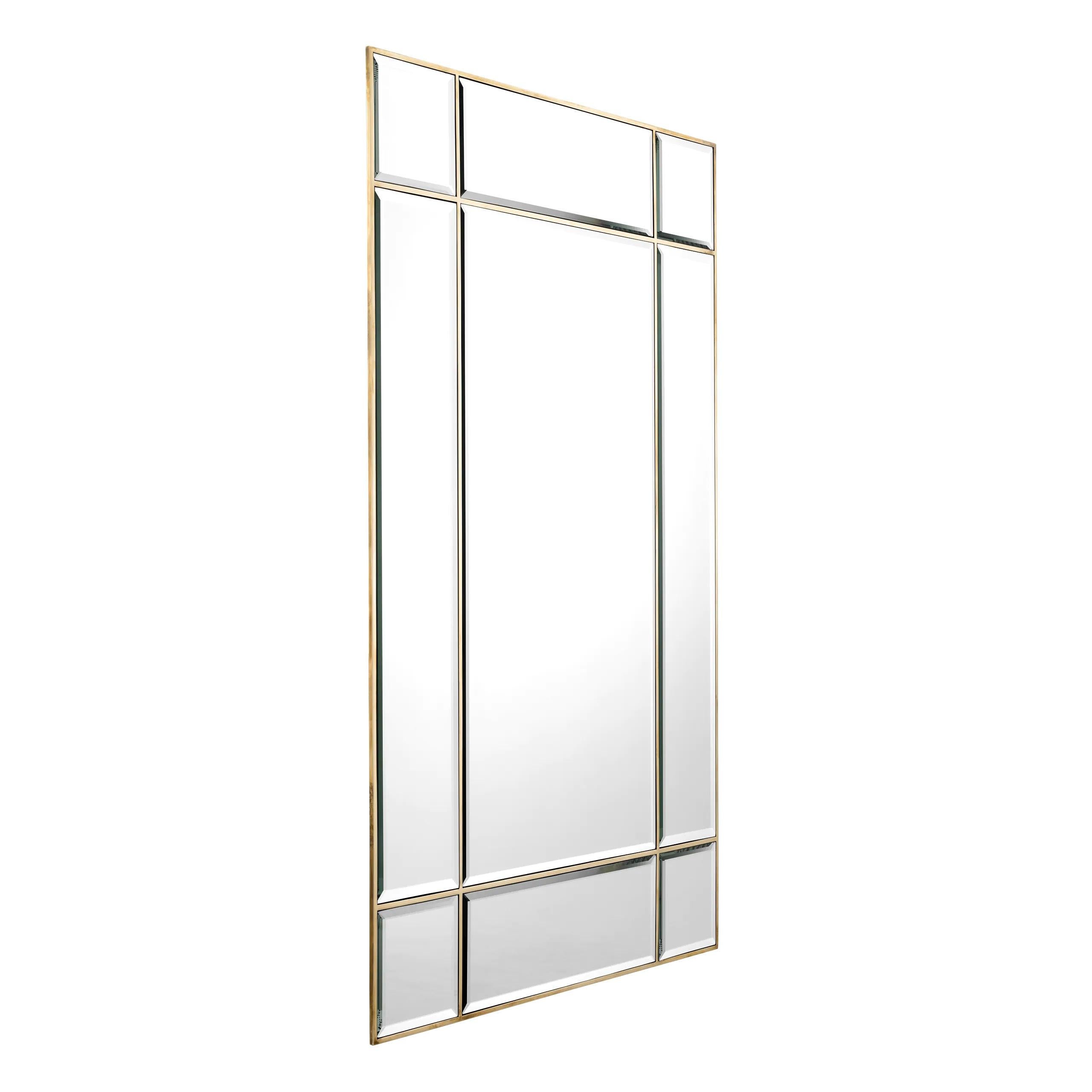 Ajoutez une touche d'opulence à votre décor avec ce miroir doté d'un cadre à finition bronze et d'un verre biseauté.

Ce miroir mural est idéal si vous recherchez un style simple mais glamour.

L. 90  D. 3  H. 140 cm

Veuillez nous contacter avant