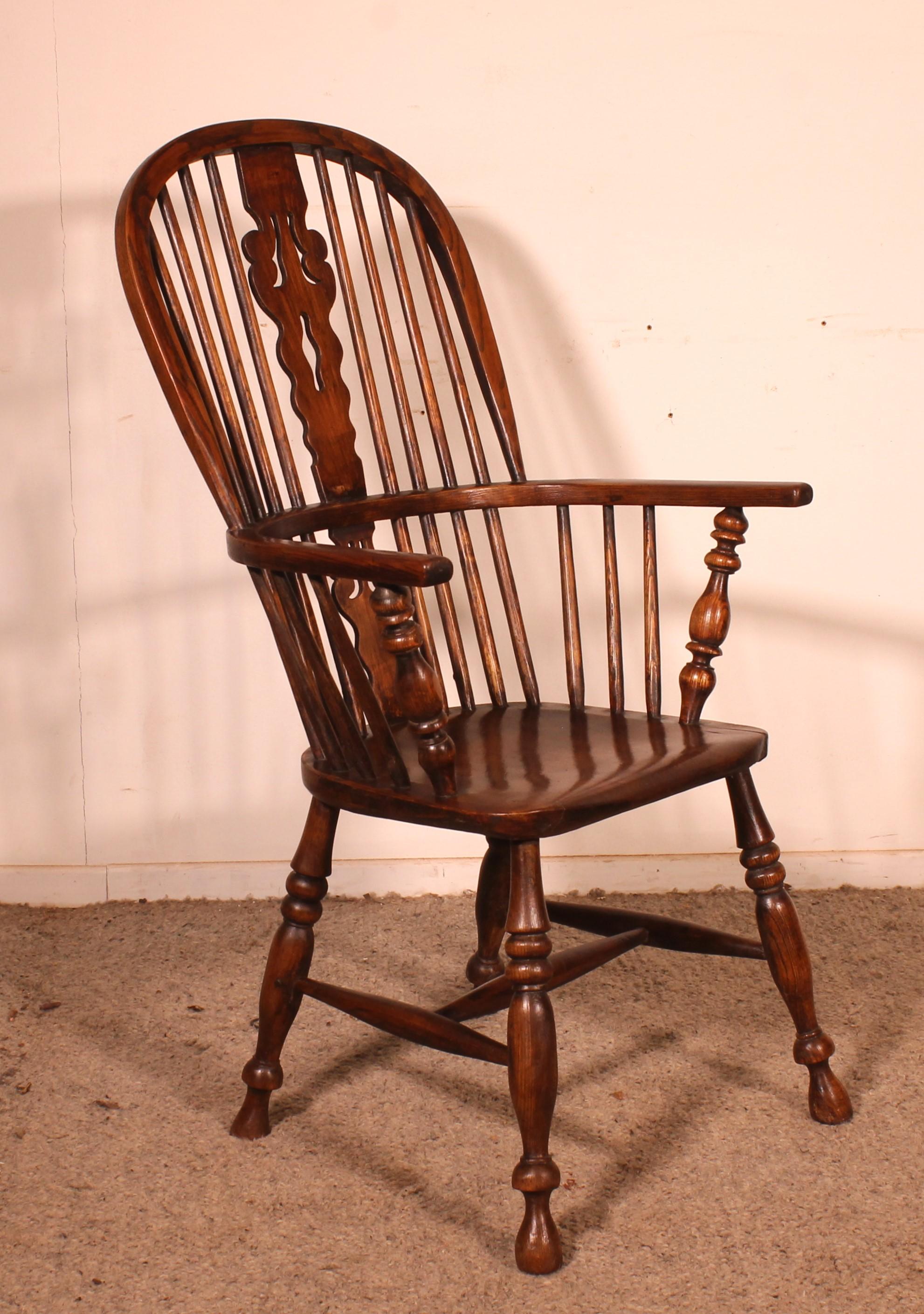 Sillón Windsor de fresno y olmo de principios del siglo XIX Británico en venta
