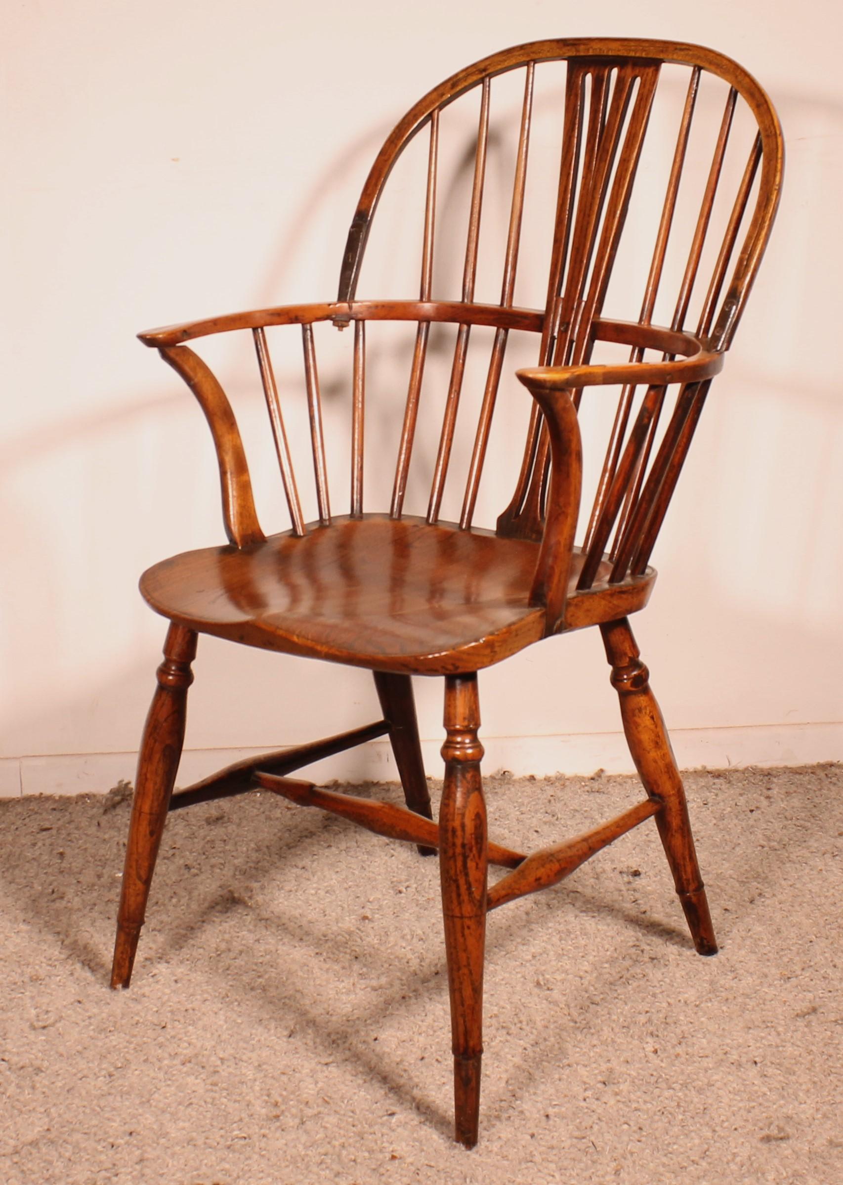 Windsor Armchair In Chestnut Early 19th Century For Sale 6