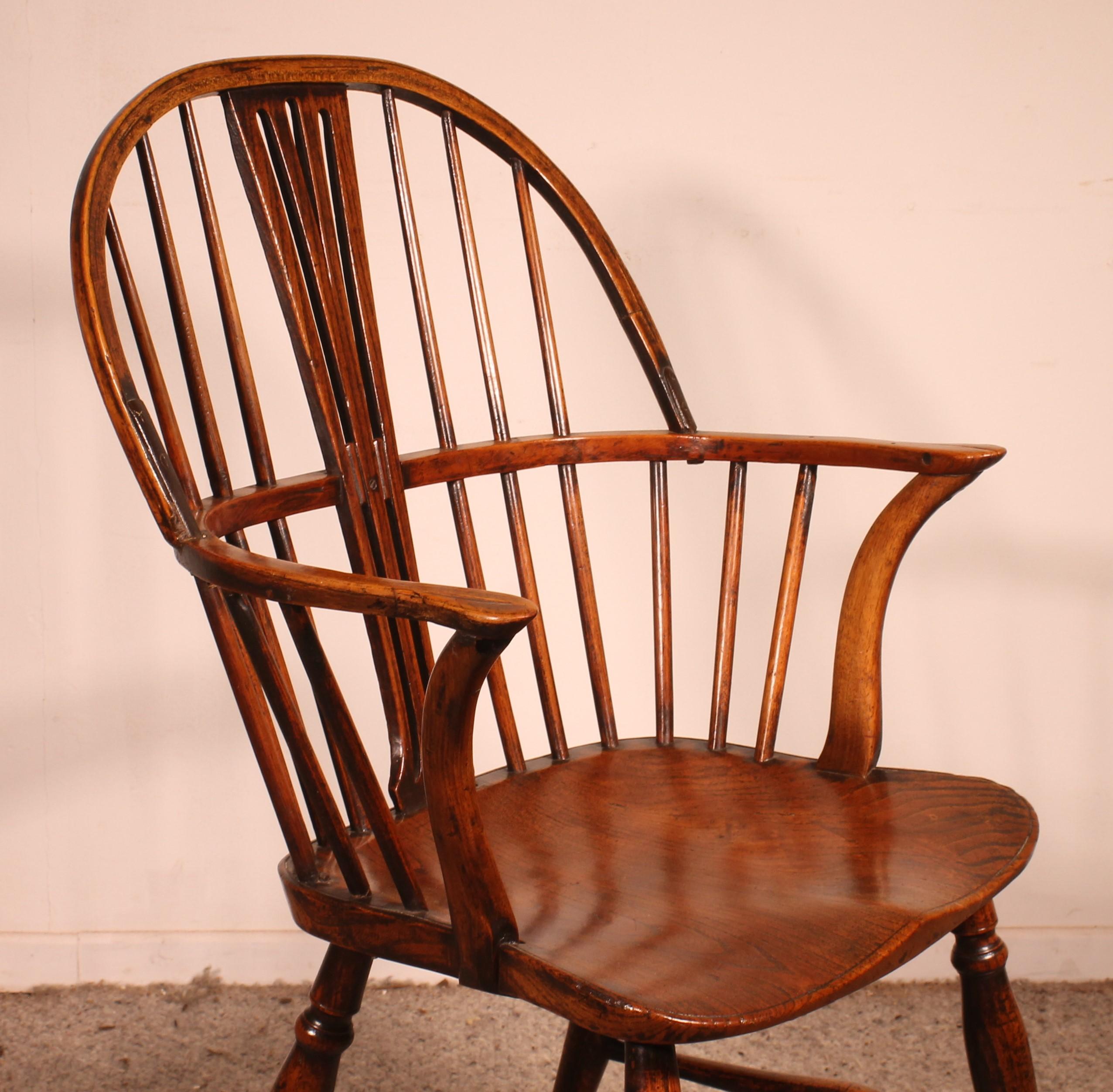 Windsor Armchair In Chestnut Early 19th Century For Sale 2