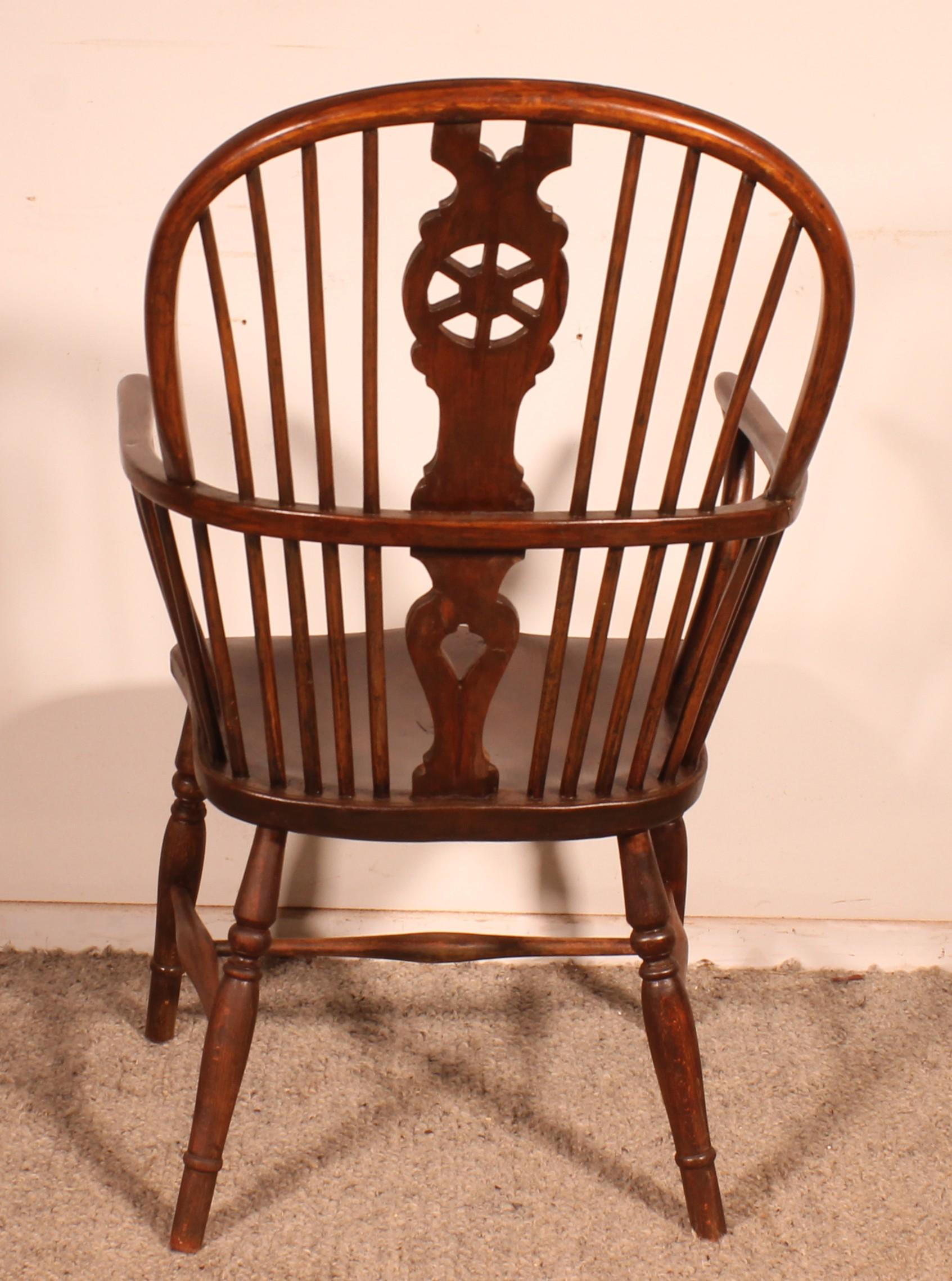 Sillón Windsor de madera de tejo y fresno - Siglo XVIII en venta 2