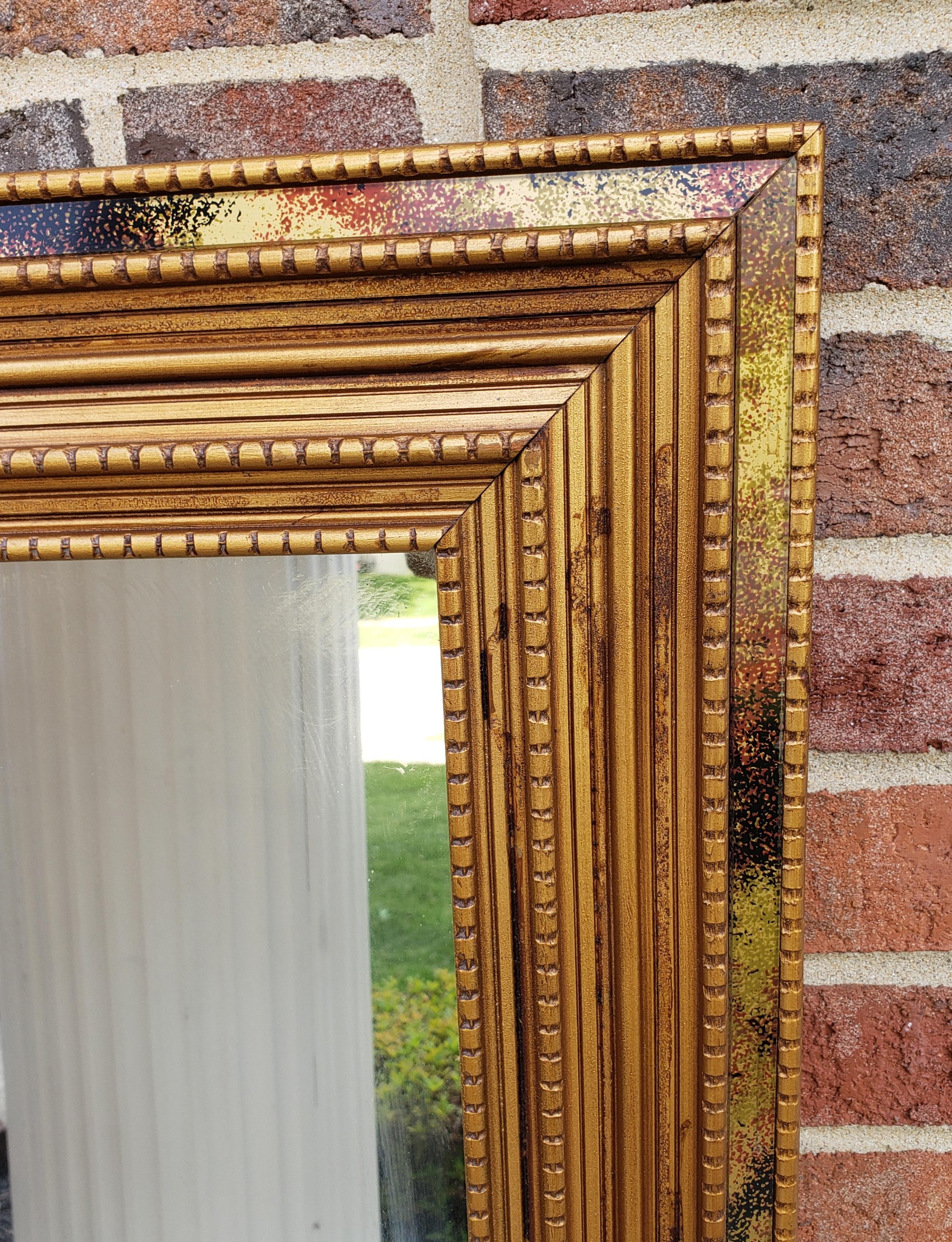 Moderne Miroir mural à cadre doré Windsor Art en vente