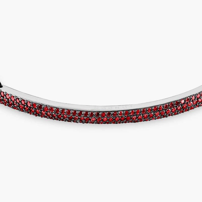 Windsor Bracelet with 139 Rubies in Macramé and Sterling Silver, Size M In New Condition For Sale In Fulham business exchange, London