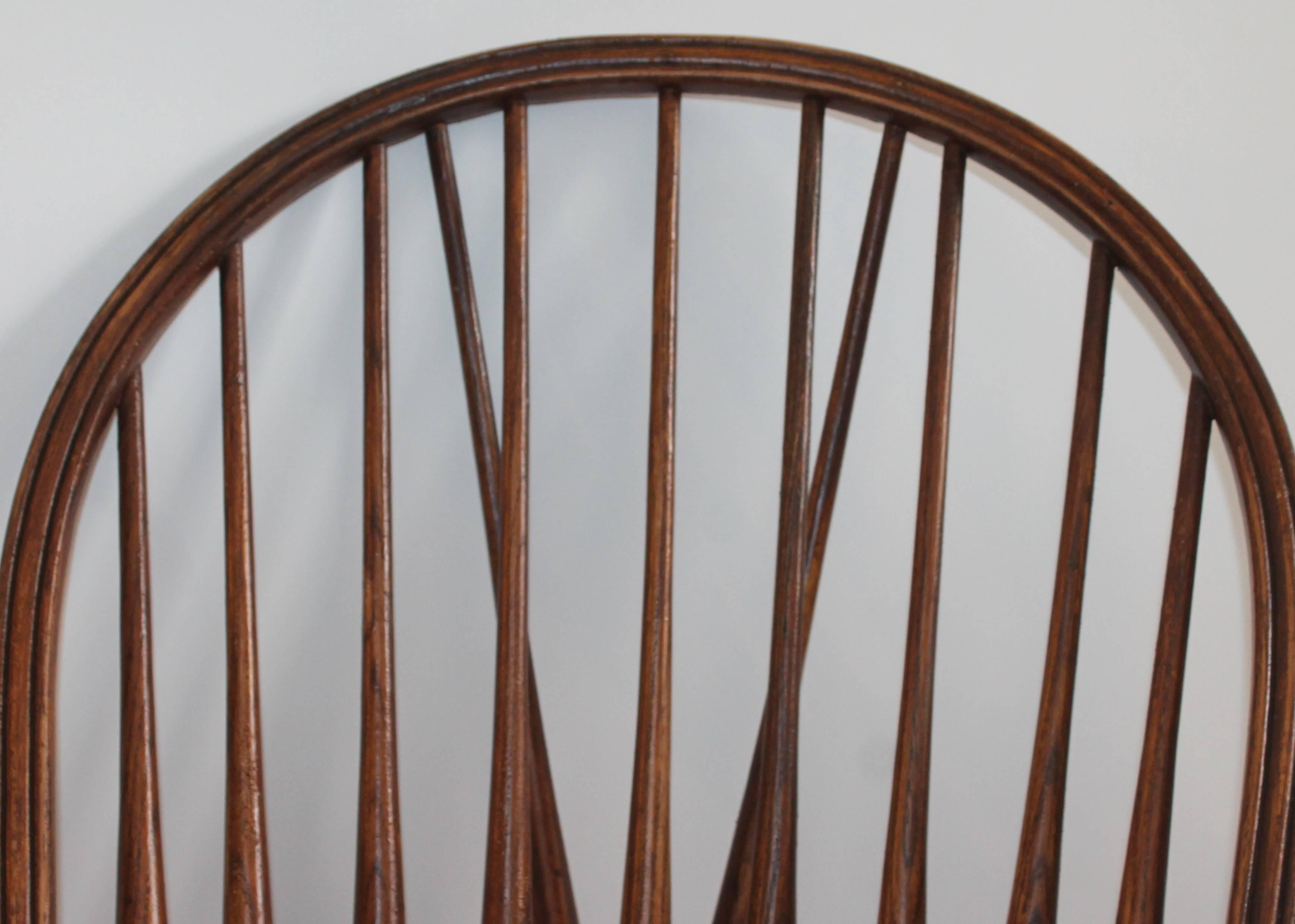 comb back windsor chair