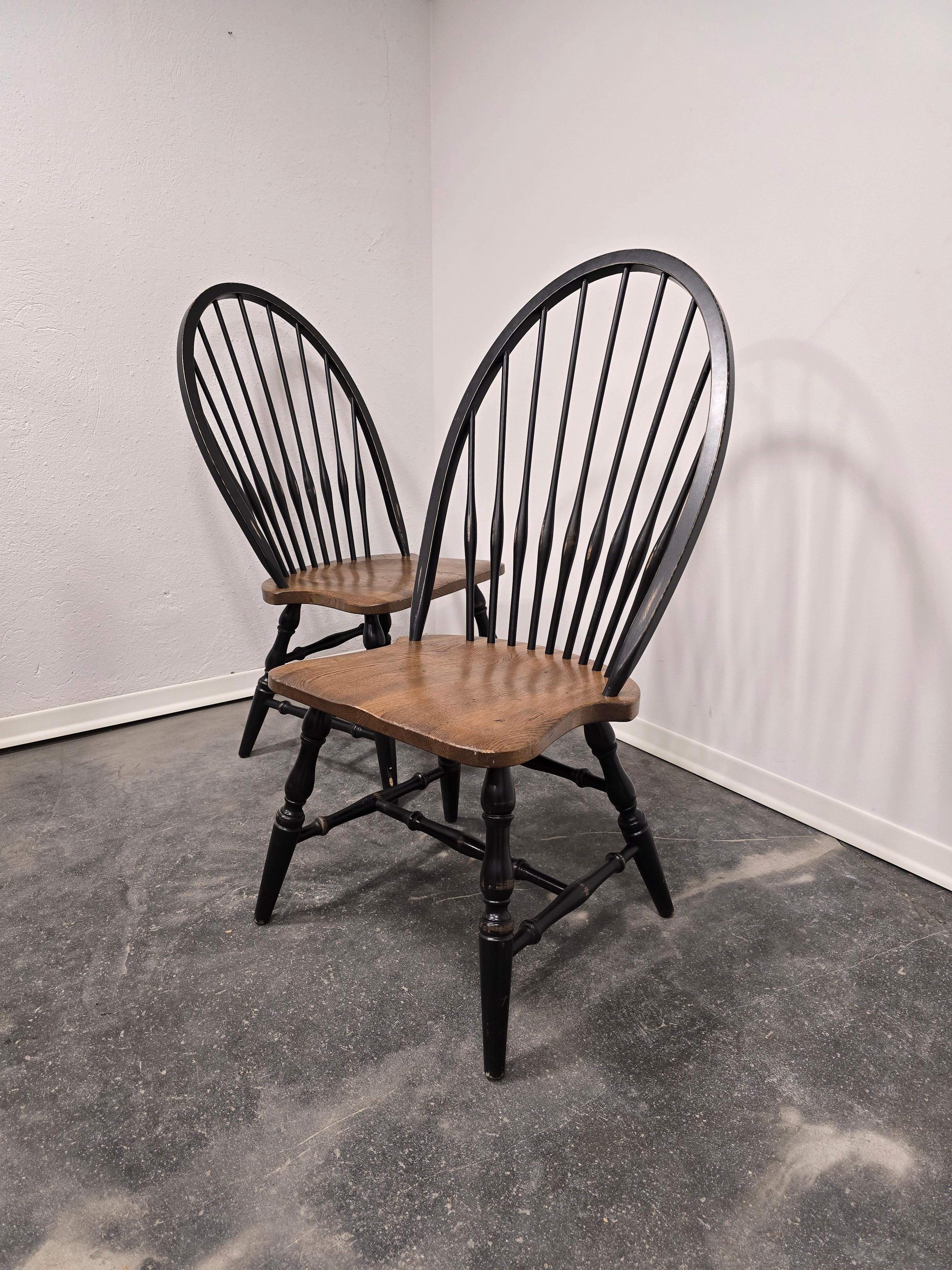 Windsor chair style 2004

Produced in Slovenia by Lip Radomlje (labeled).

Really nice and firm chairs, great piece of quality with oak wood.

Chairs aged perfectly with great patina.

Price is for one chair