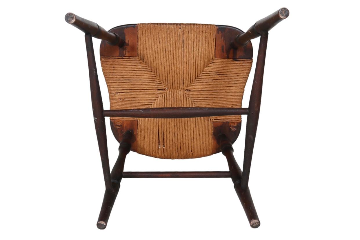Windsor-Stühle mit Binsen-Sitzen, 4er-Set im Zustand „Gut“ in New York, NY