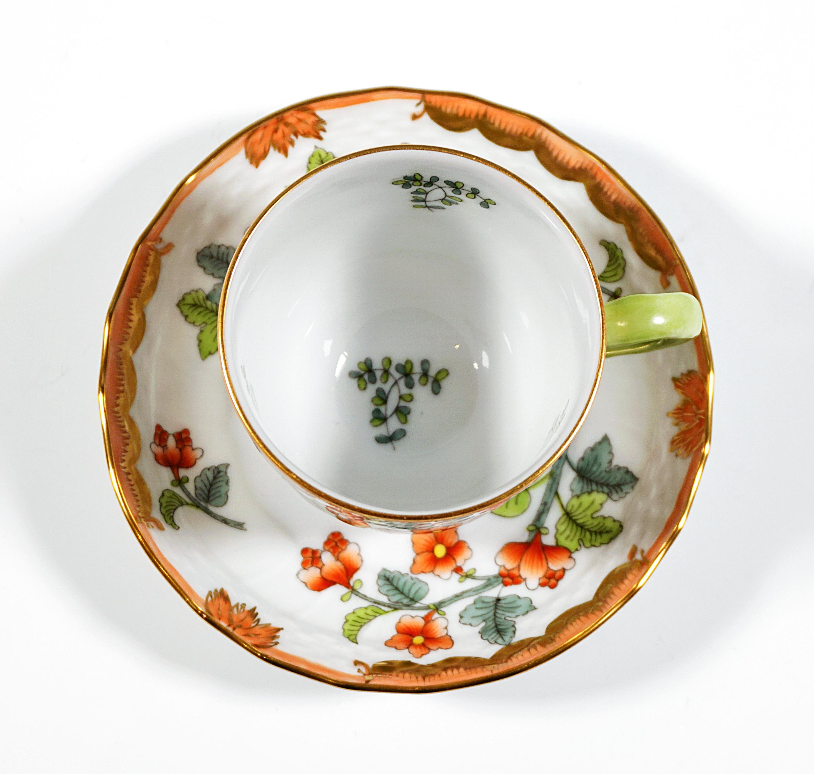 Windsor Flowers 'Livia' Coffee Set For 12 Persons, Herend Hungary, 20th Century For Sale 1