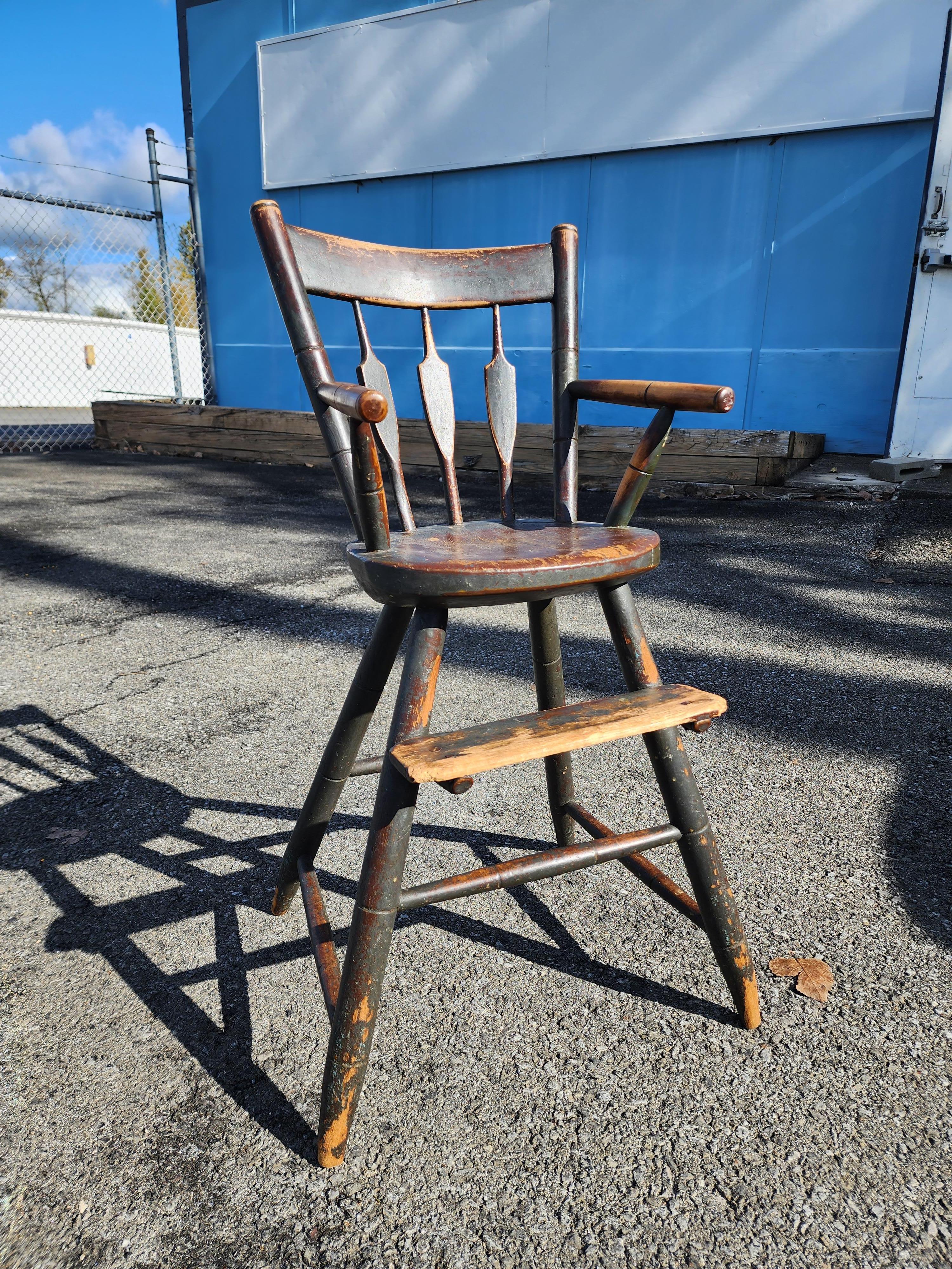 Hand-Crafted Windsor Highchair In Original Paint Circa 1820 For Sale