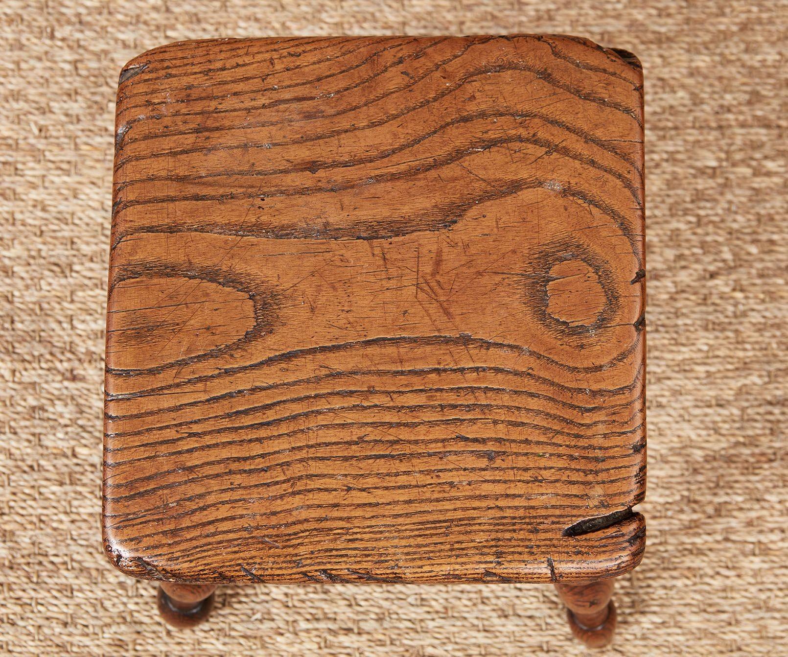 Tabouret de traite Windsor Bon état - En vente à Greenwich, CT