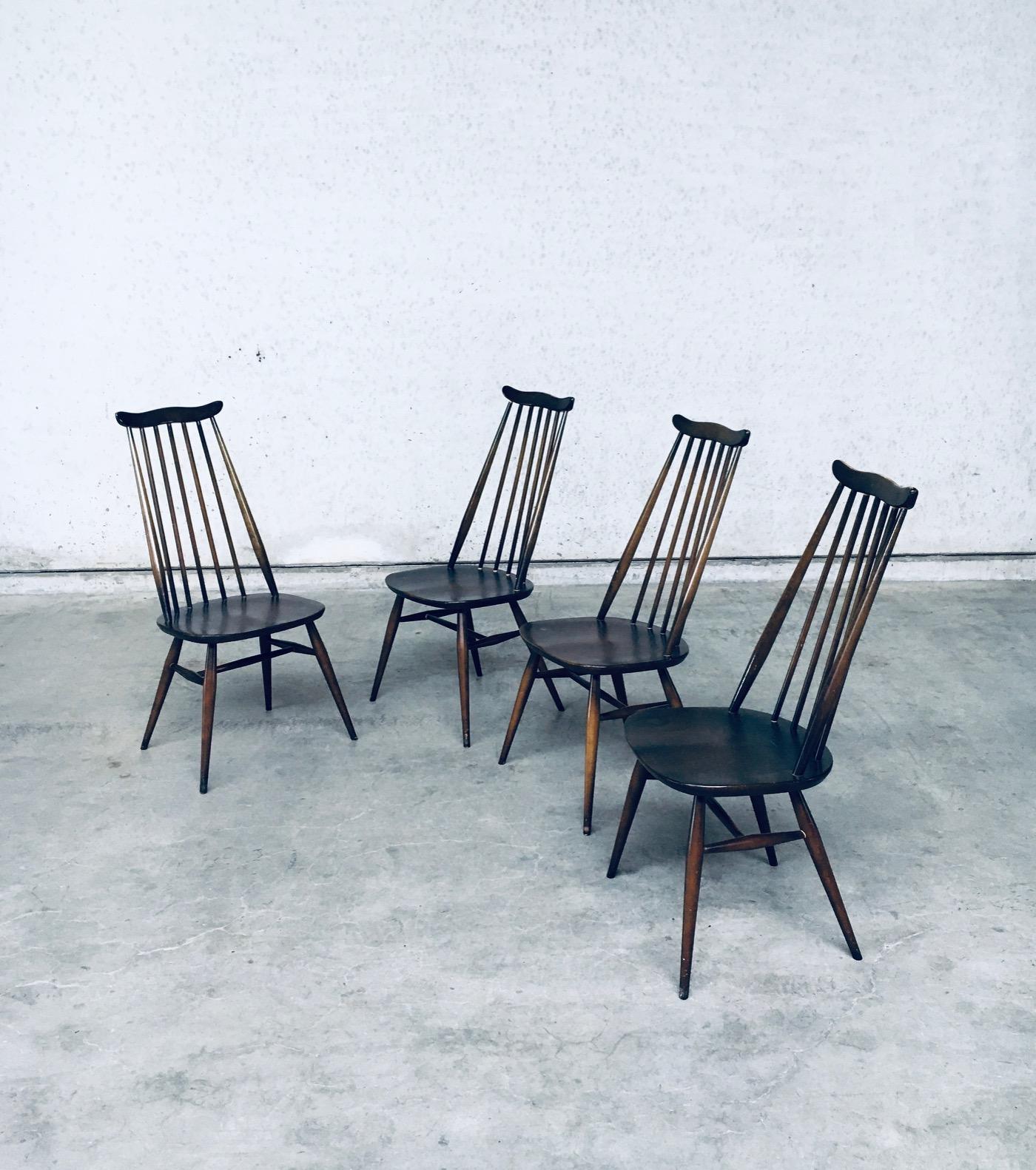 Britannique Ensemble de chaises de salle à manger Windsor « Moore » par Ercol, Angleterre, années 1970