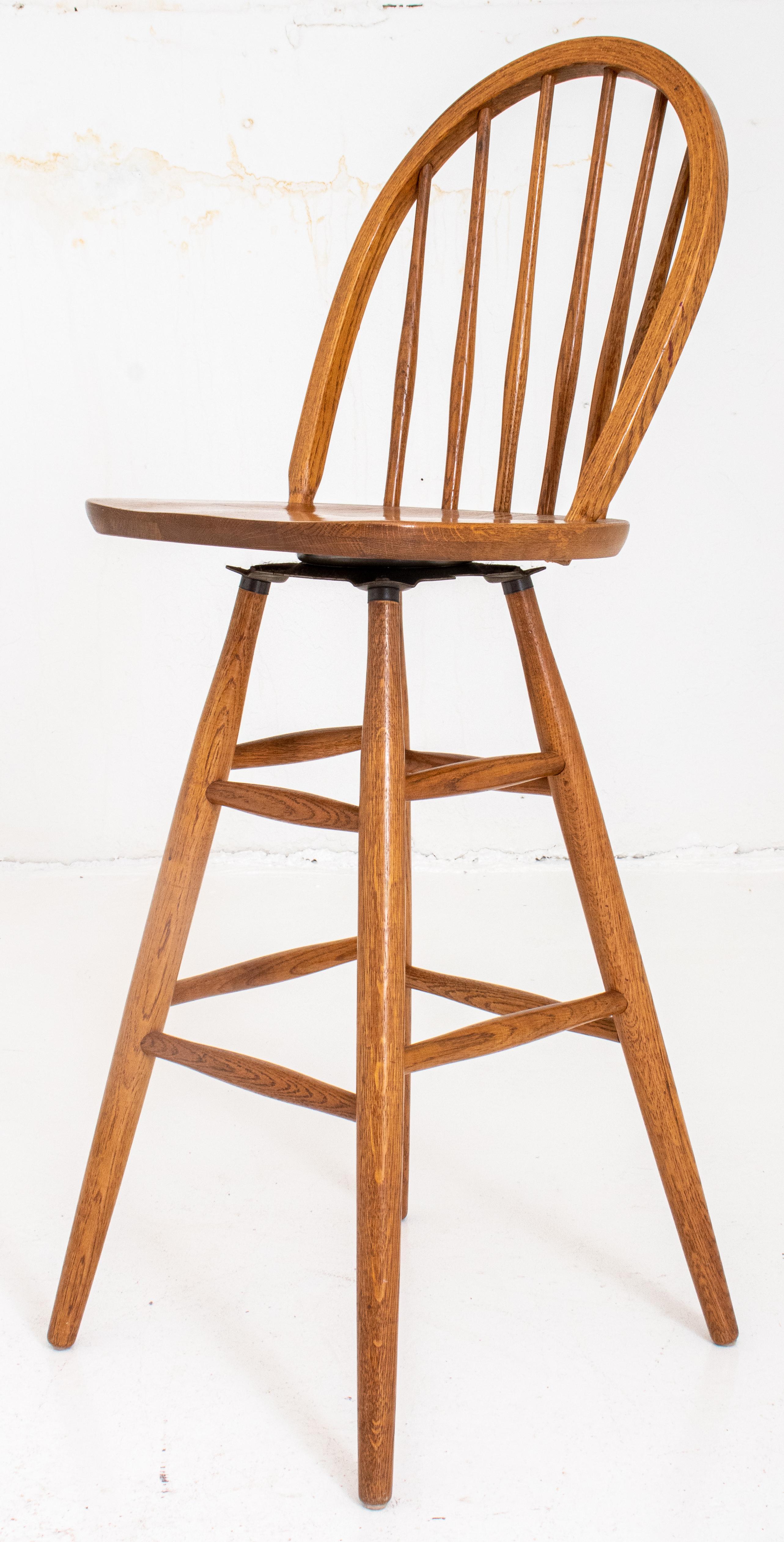 20th Century Windsor Style Oak High Stools, 5 For Sale
