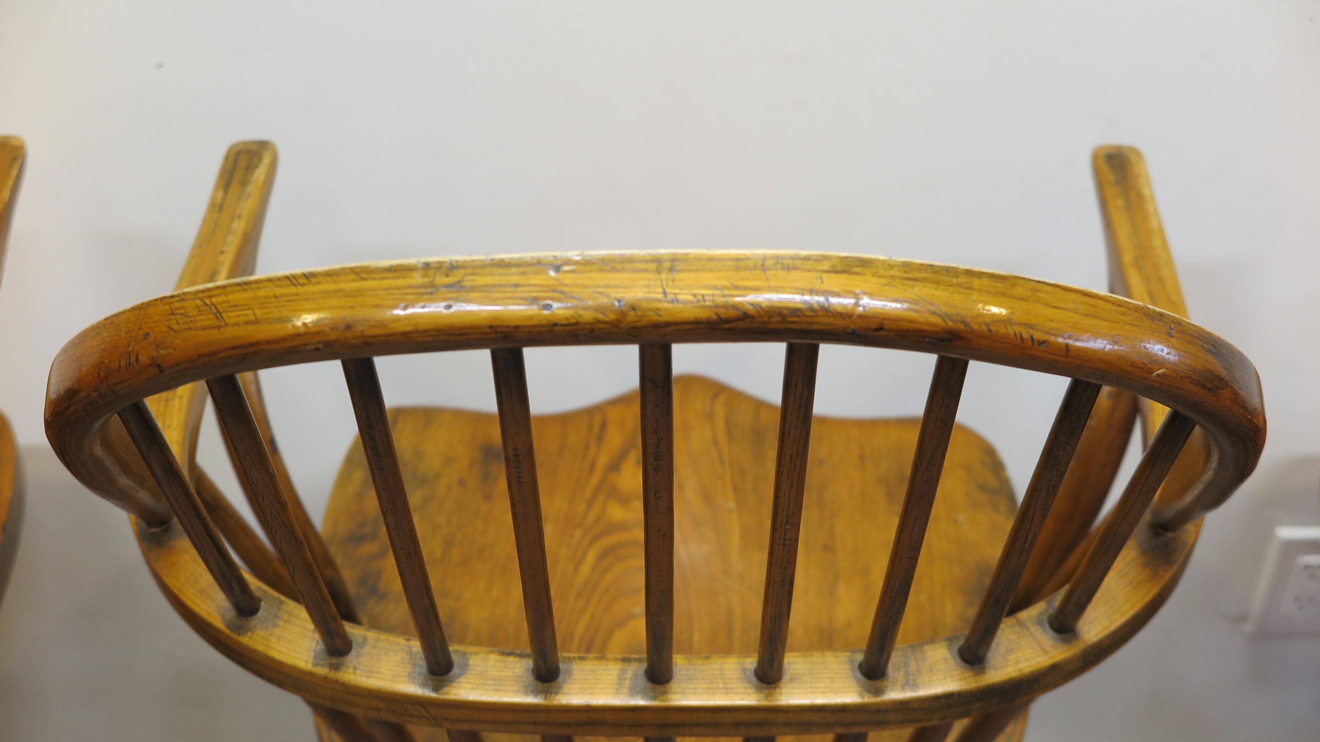 Windsor Swivel Arm Stools Bar Counter In Good Condition In New York, NY