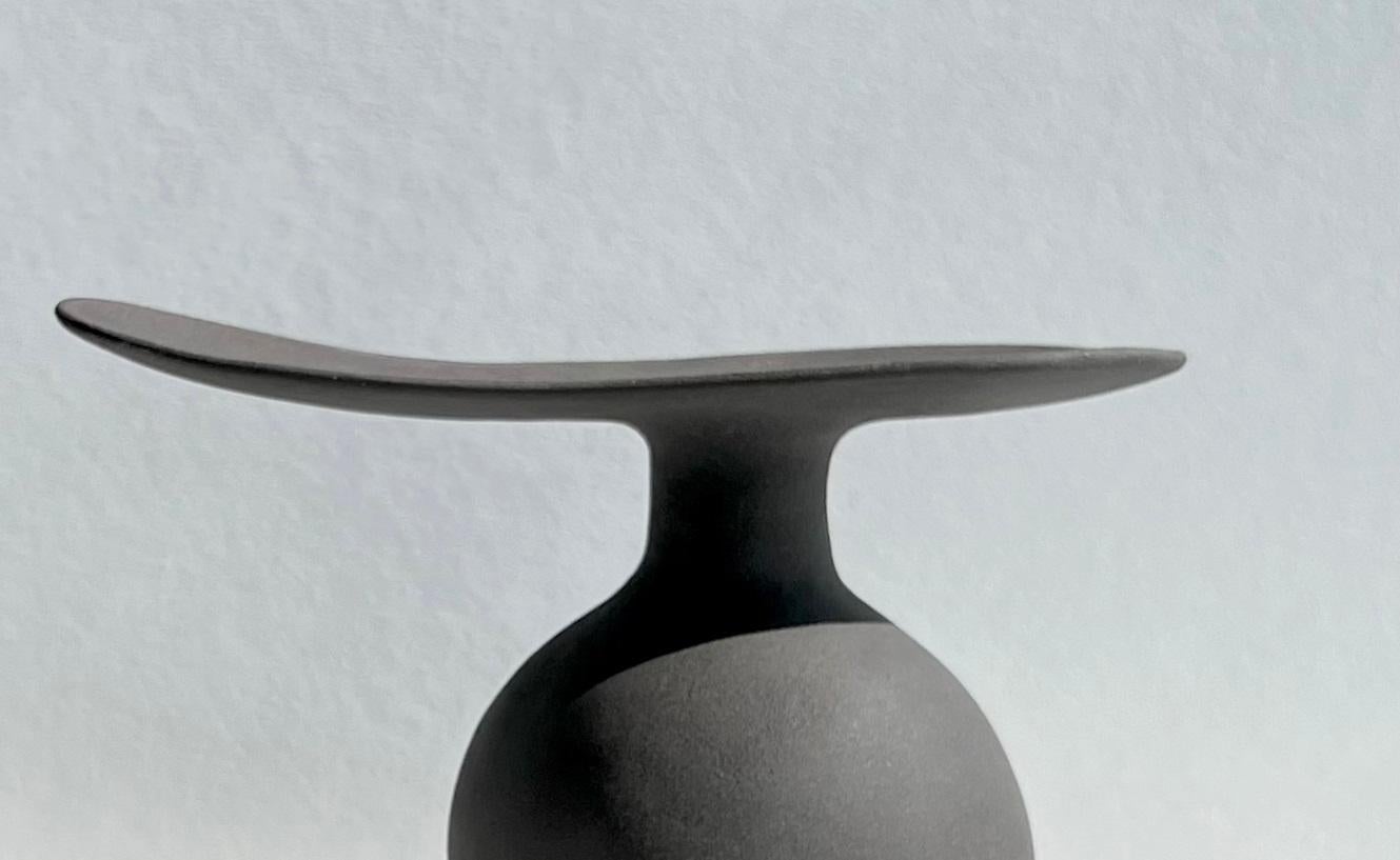 Postmoderno Vaso scultura Windy di Karin Amdal in vendita