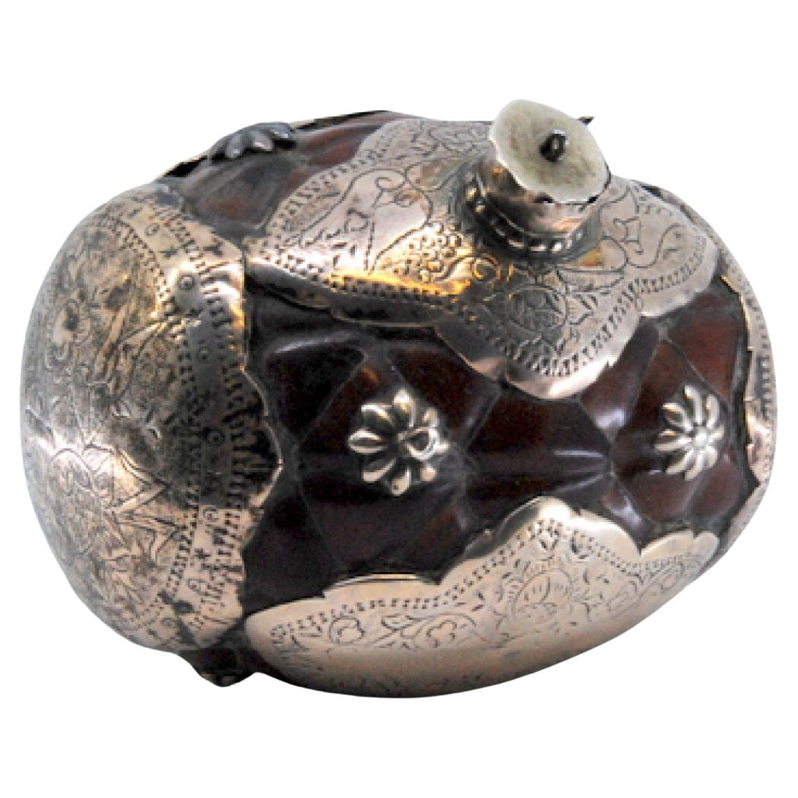 Wine-barrel perfume bottle silver-coated with plant engravings For Sale