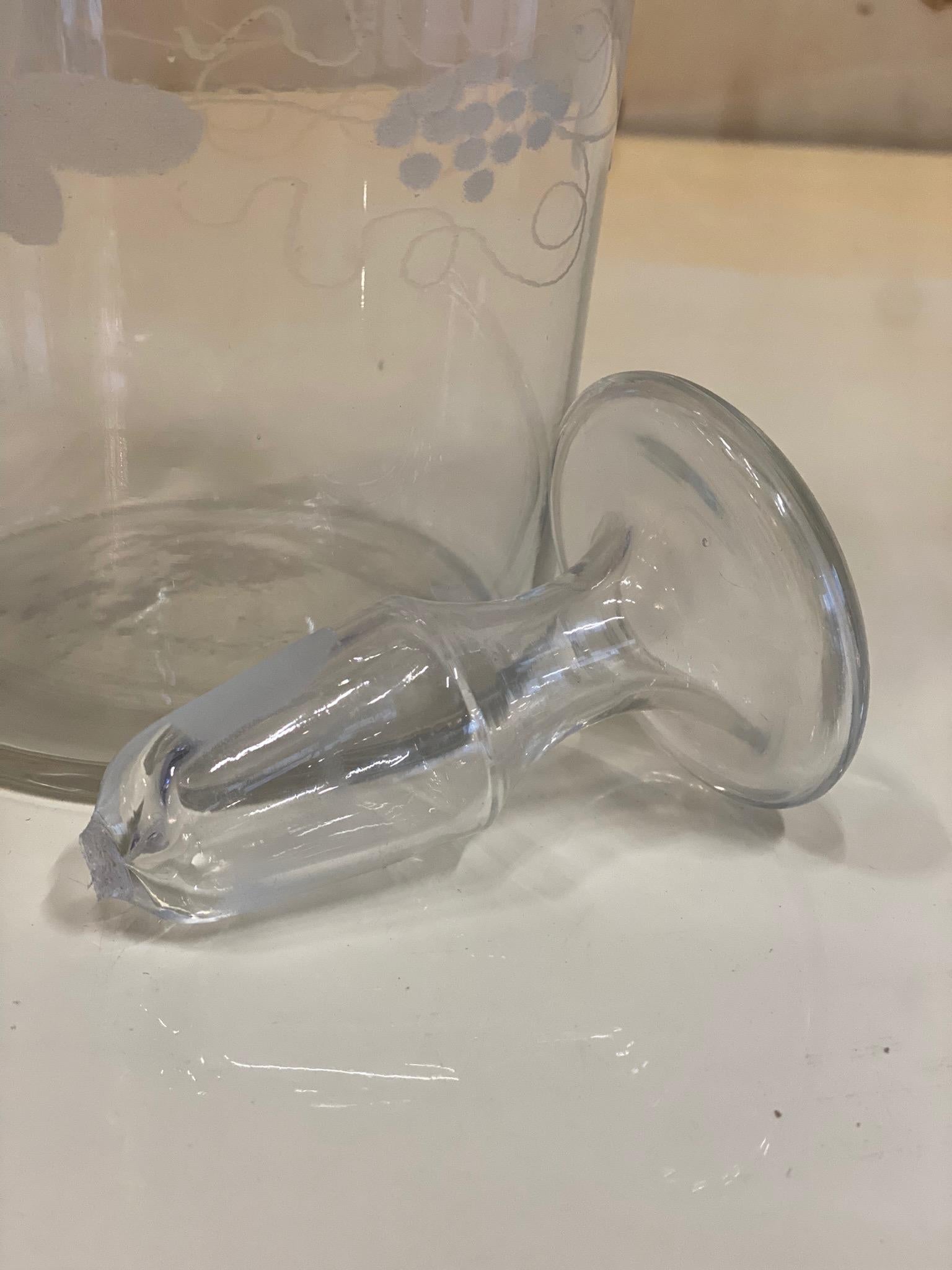 glass carafe with stopper