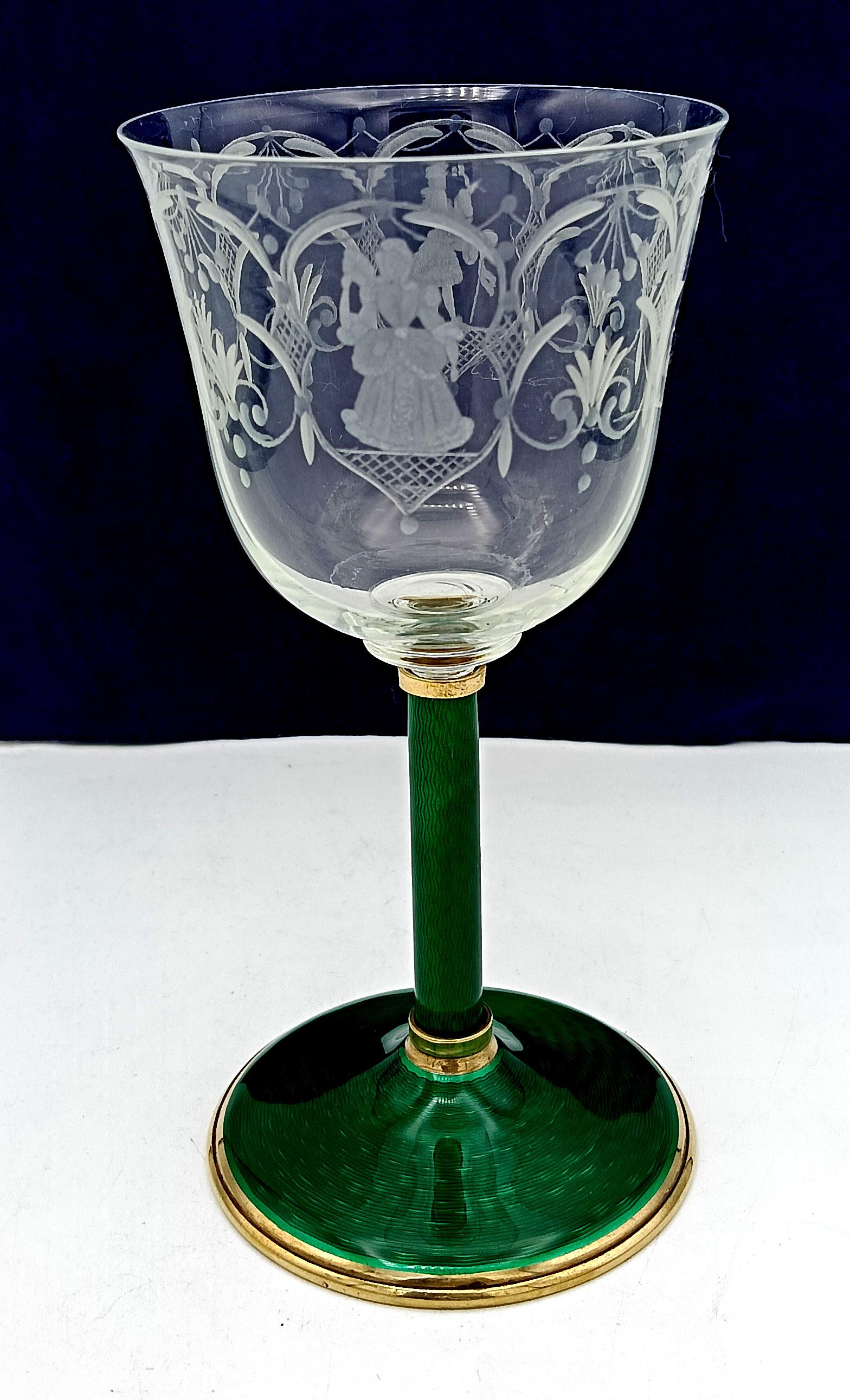 Italian Calice à vin en argent sterling avec émail vert Salimbeni en vente