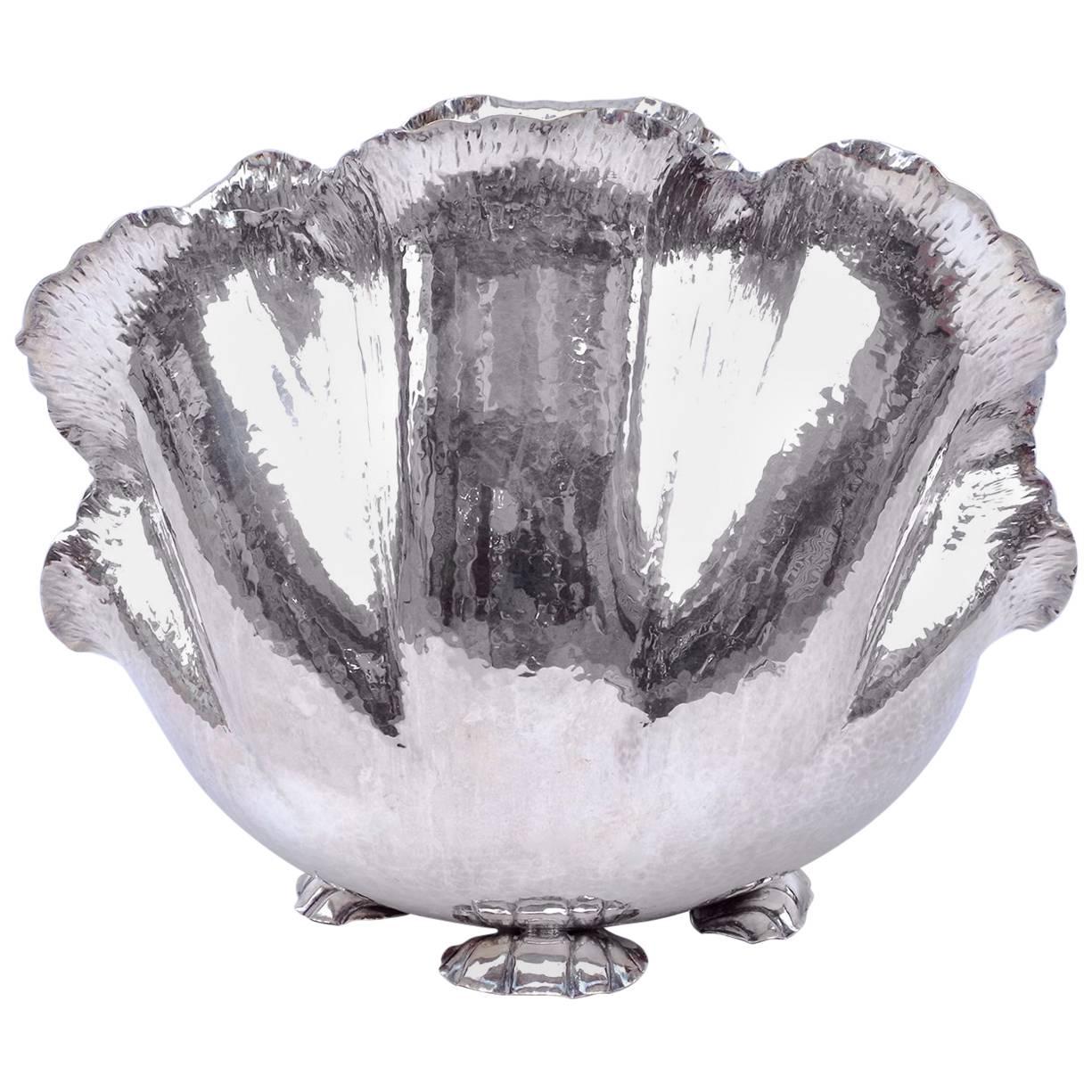 Weinkühler in Kohlform:: versilbert:: gestempelt von Christian Dior:: um 1970