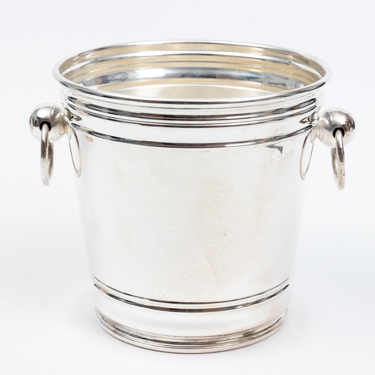 Circa 1930s English silver plate ice pail or wine cooler with classic ball-and-ring handles. Made in England. Please note of wear consistent with age.