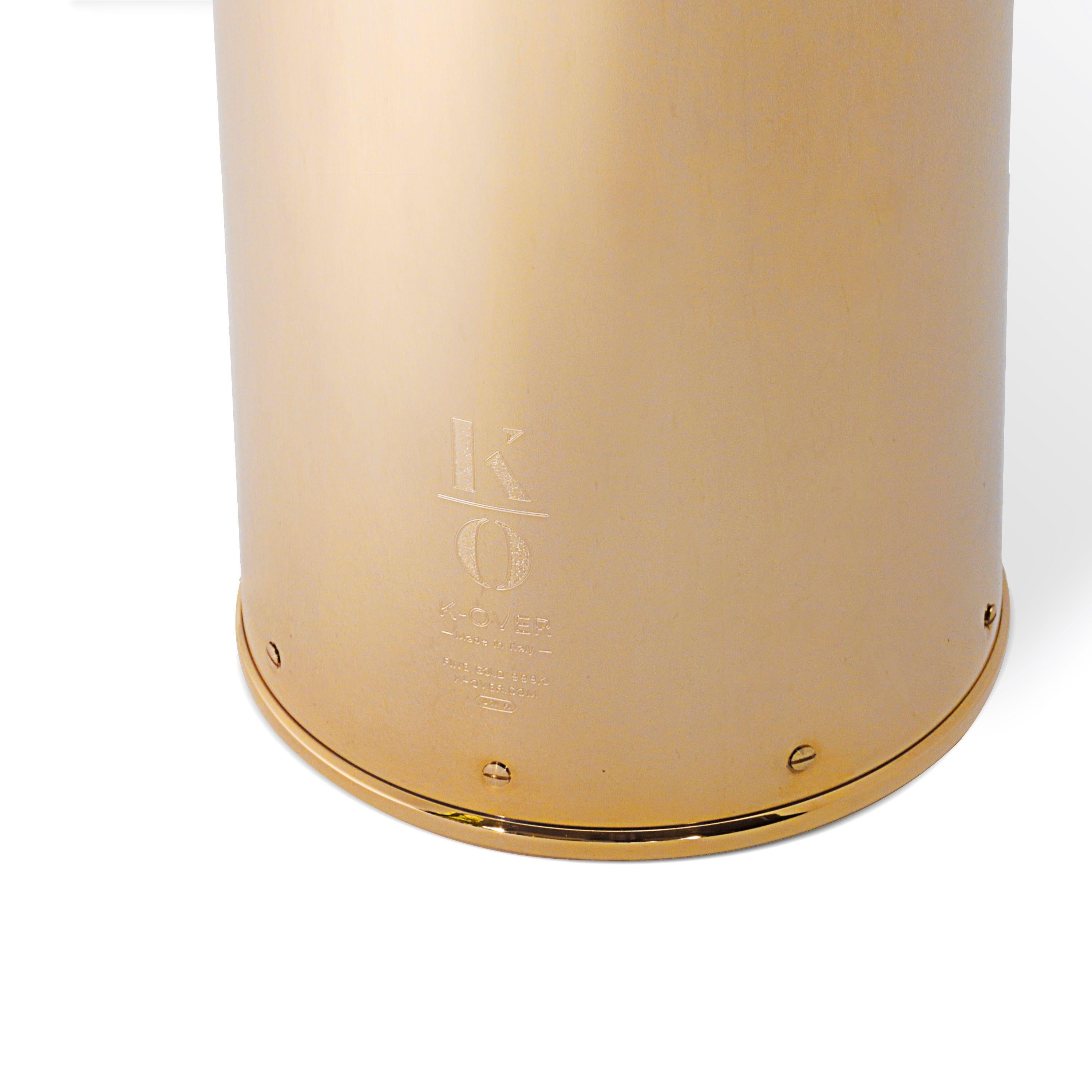 This radiant K-OVER for wine bottles is an elegant jewel designed to enhance your celebrations.

Handcrafted by Marco Fedi, a master goldsmith from Florence, this K-OVER is produced from solid silver 999/°° and features a stunning gold finish. The