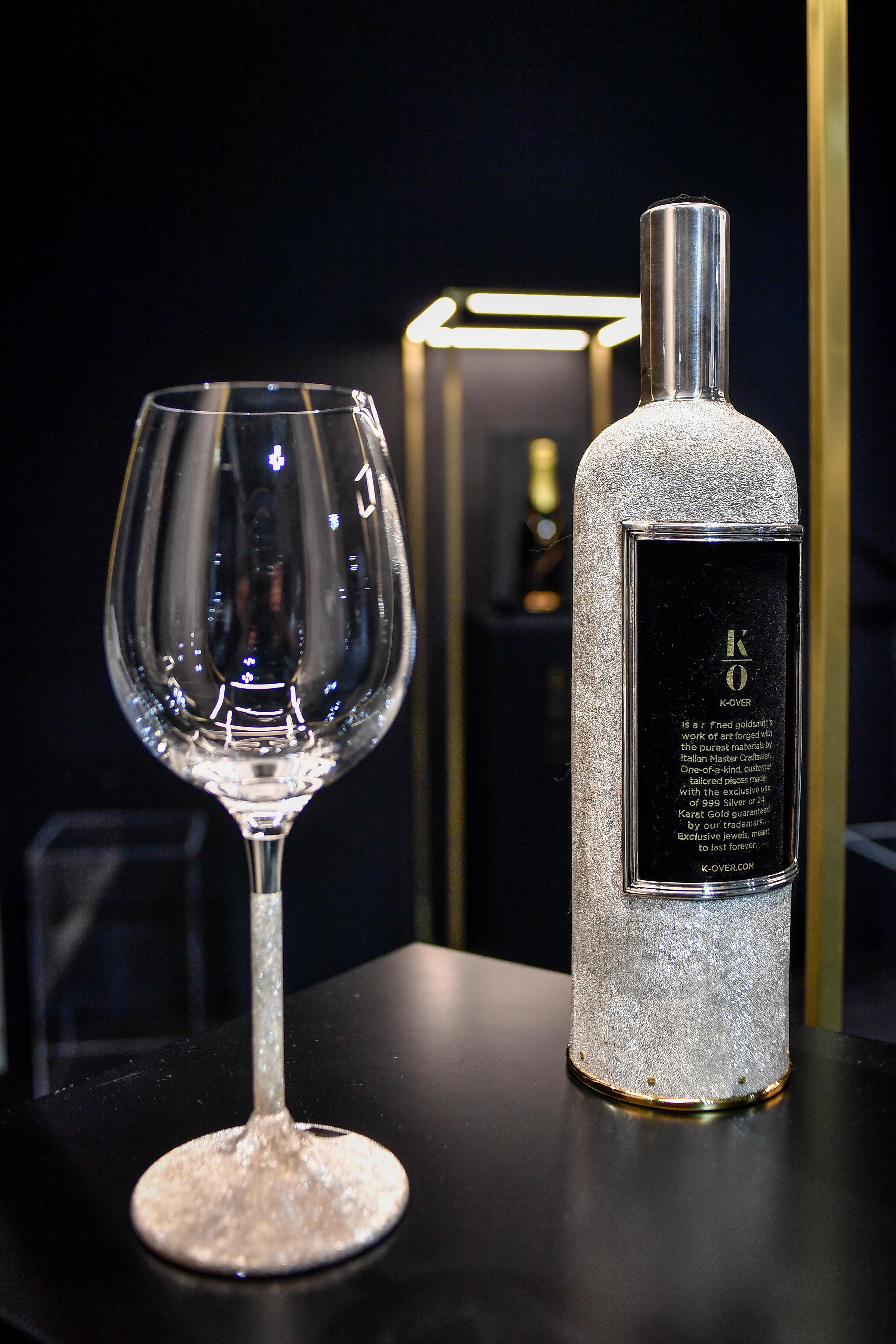 Wine K-over, Weinfenster aus massivem reinem Silber, Weinfenster, 2018, Italien, auf Lager im Angebot 2