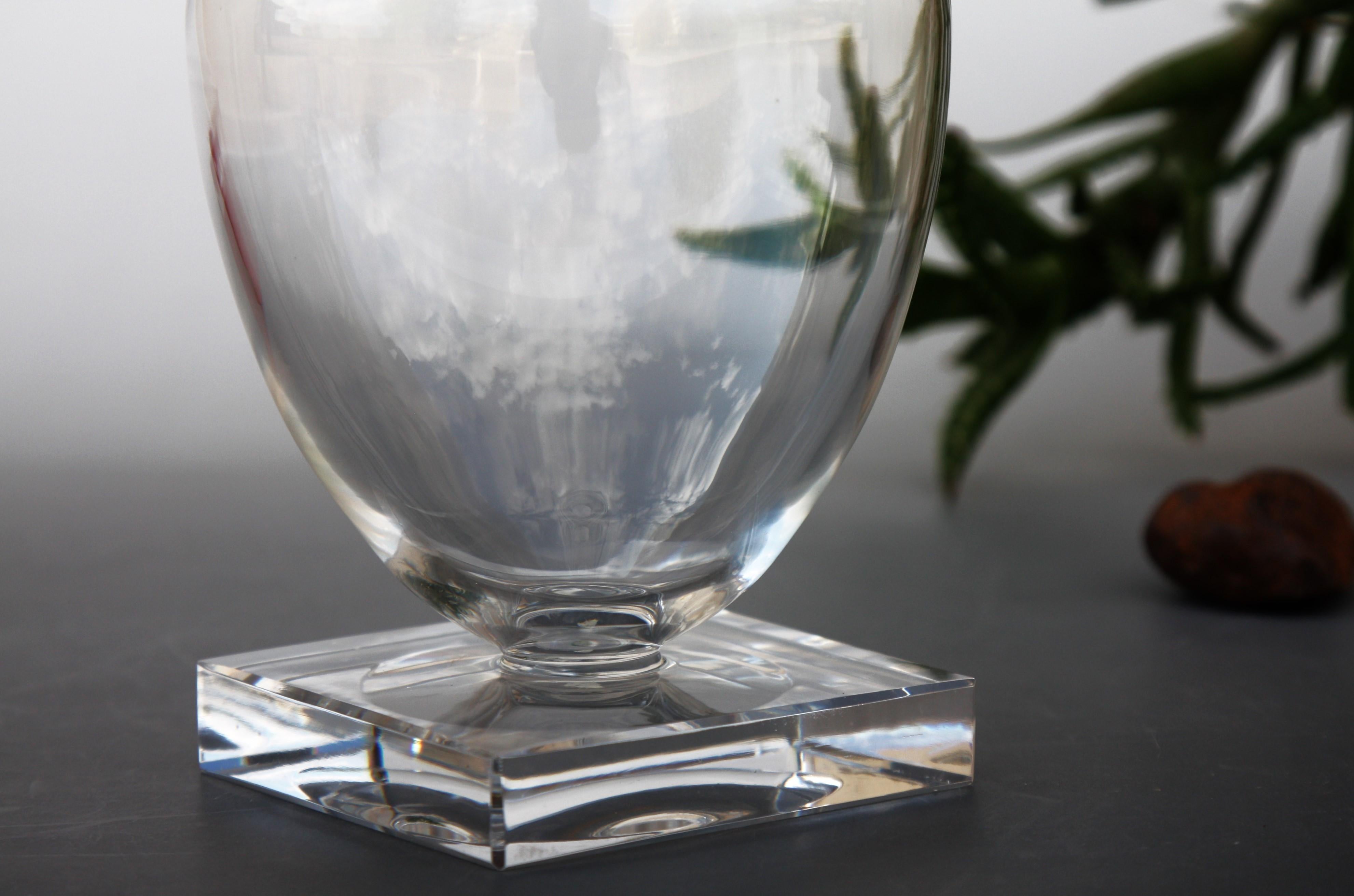 Wine decanter in Baccarat crystal, La Croisette model For Sale 3