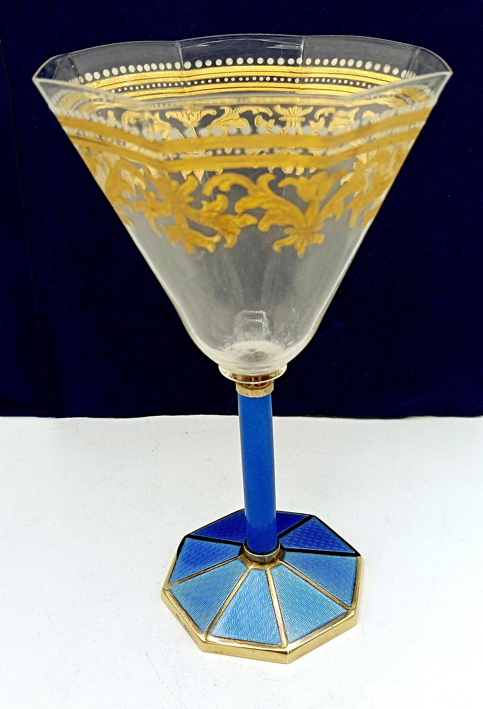 Weinglas mit achteckigem Fuß aus emailliertem Sterlingsilber Salimbeni (Mid-20th Century) im Angebot
