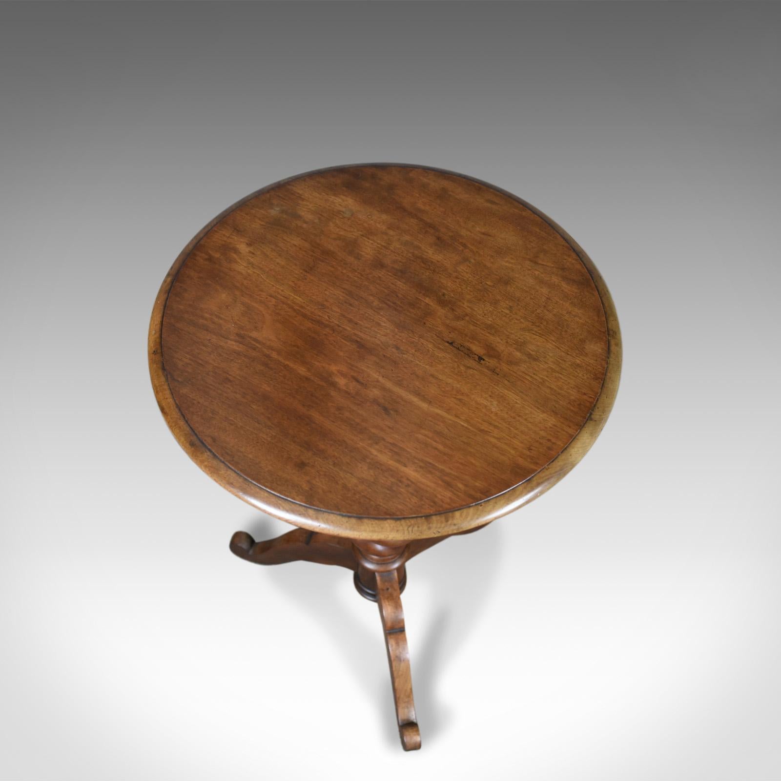 This is an antique wine table, an English, Victorian, mahogany, tripod side table with an attractive bulbous barley twist stem, mid-19th century, circa 1860.

Appealing russet tones to the select mahogany
Displaying grain interest with a wax