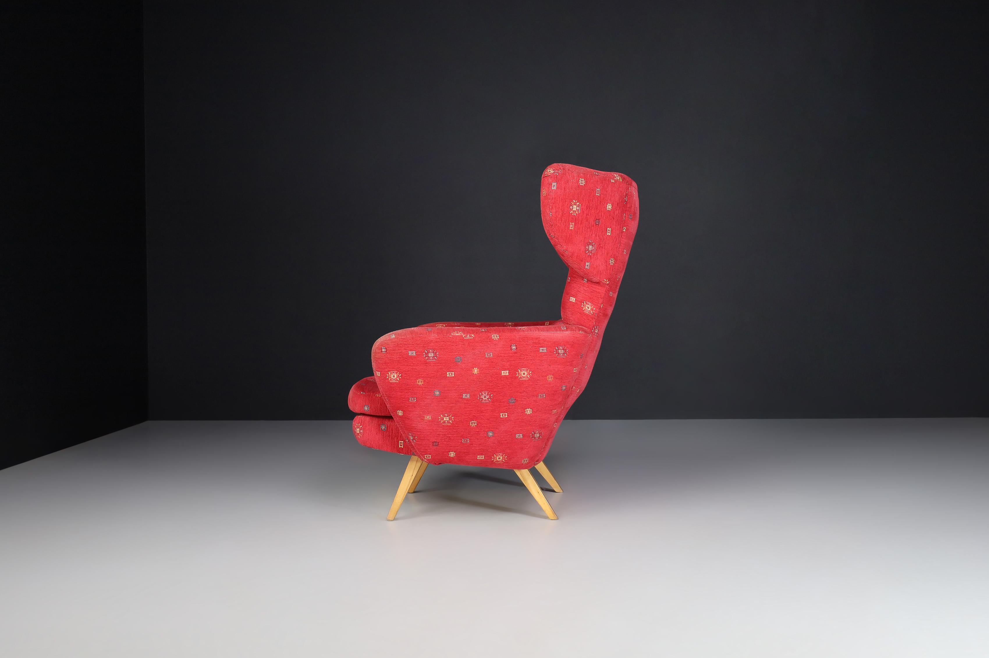 Wing Back Lounge Chair in Red Upholstery, Praque 1950s   For Sale 1