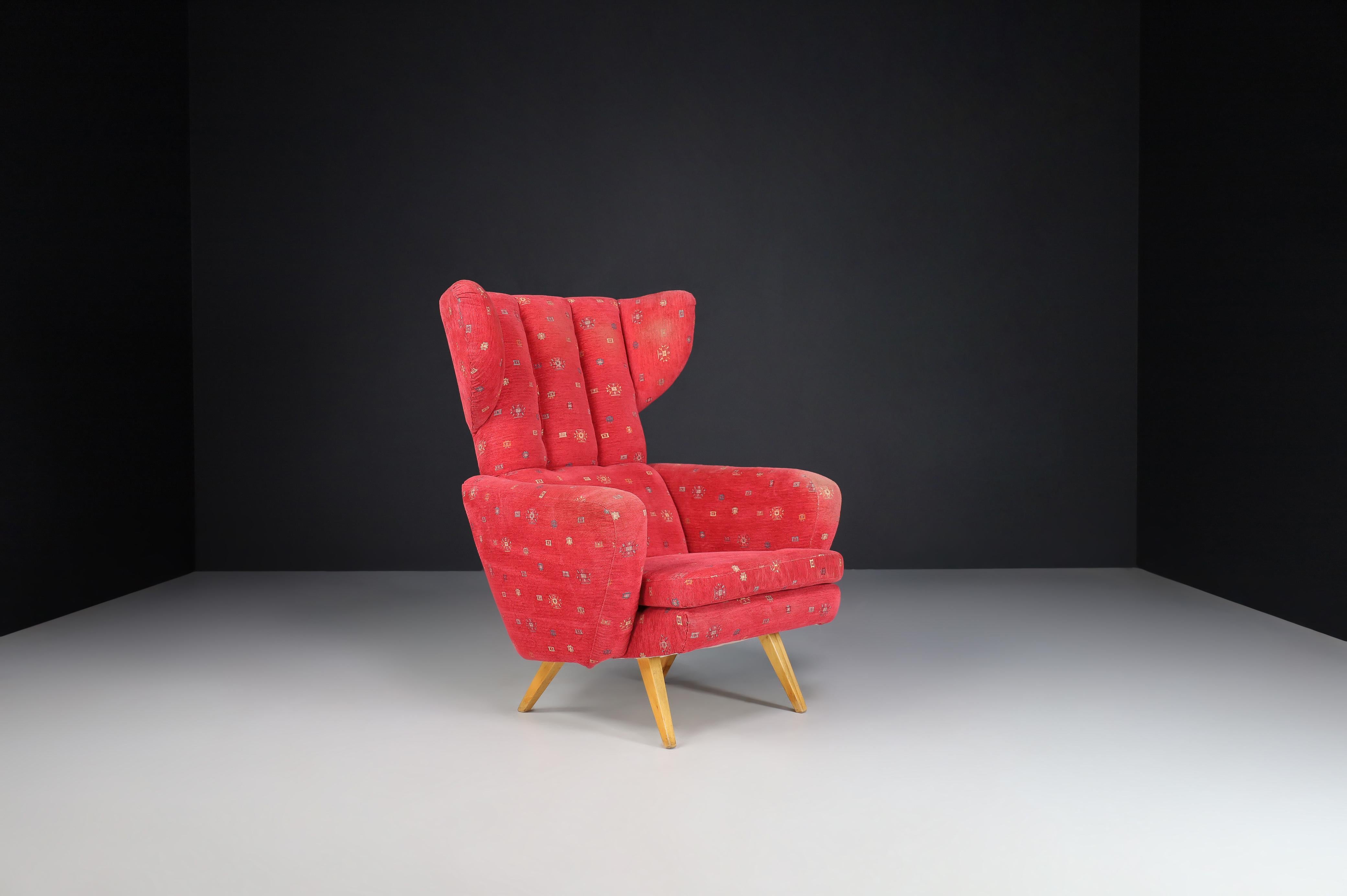 Wing Back Lounge Chair in Red Upholstery, Praque 1950s   For Sale 2