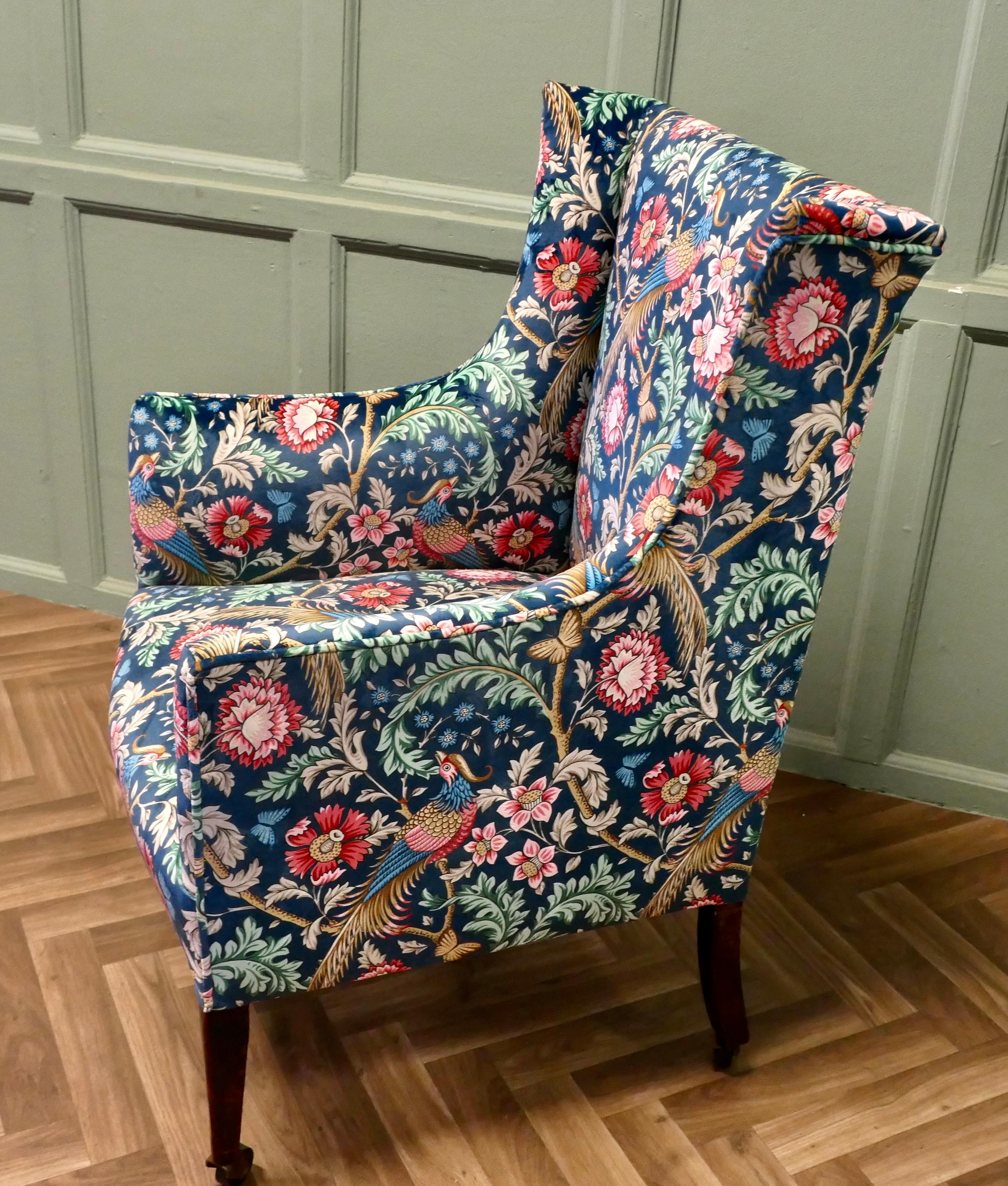 Silla auxiliar con respaldo de ala   Es una silla muy bonita Artes y manualidades en venta